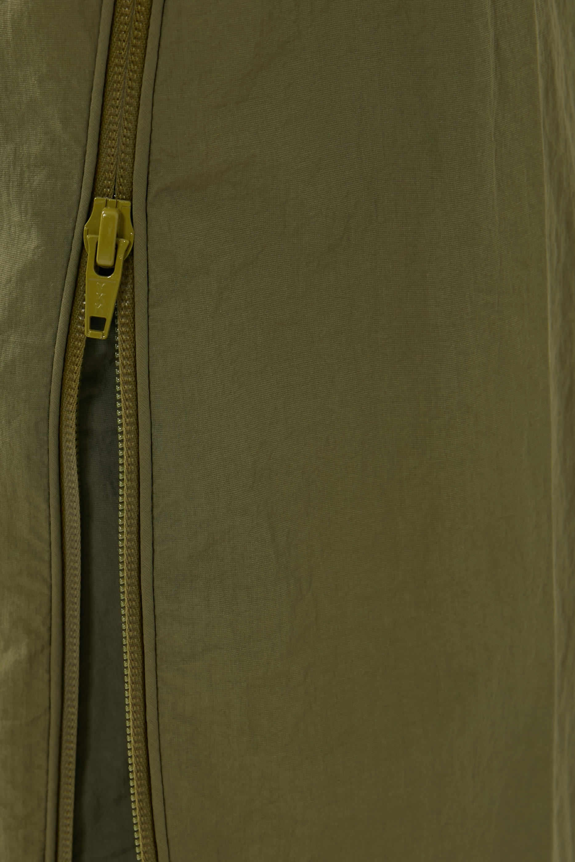 بنطال رياضي بسحاب