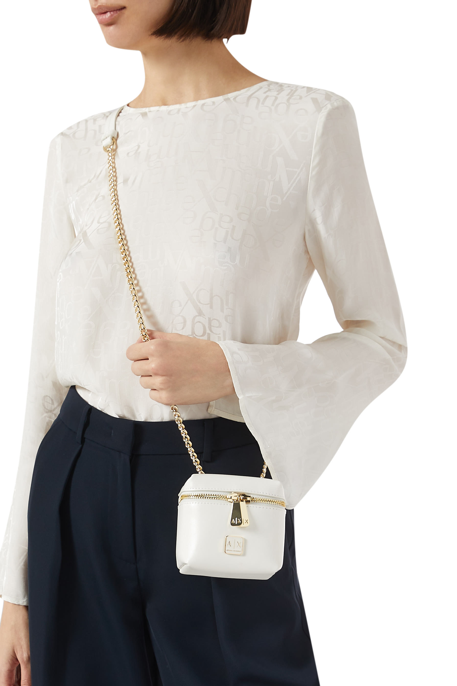 حقيبة إيميلي صغيرة بشعار الماركة