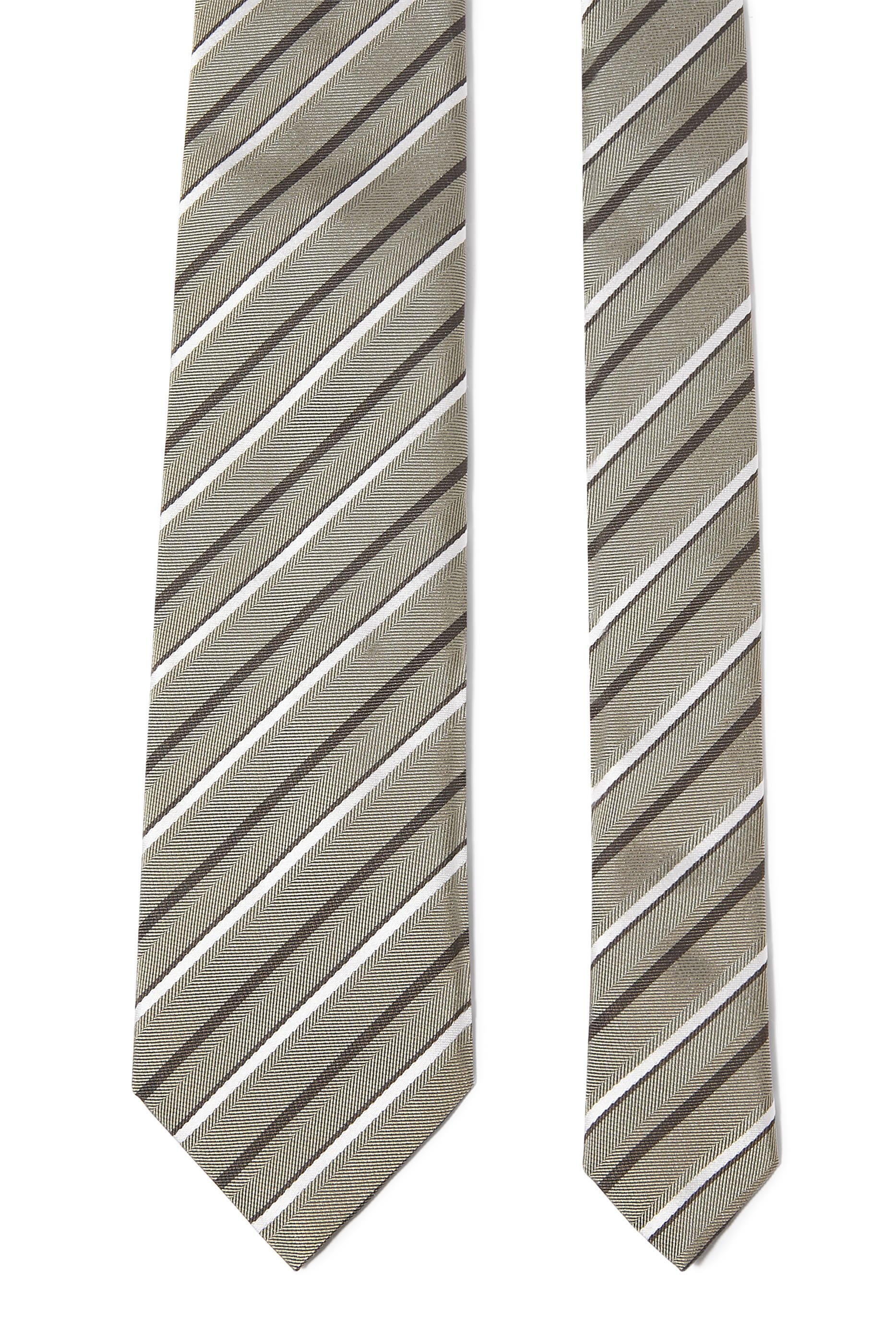 ربطة عنق بنقشة خطوط مائلة