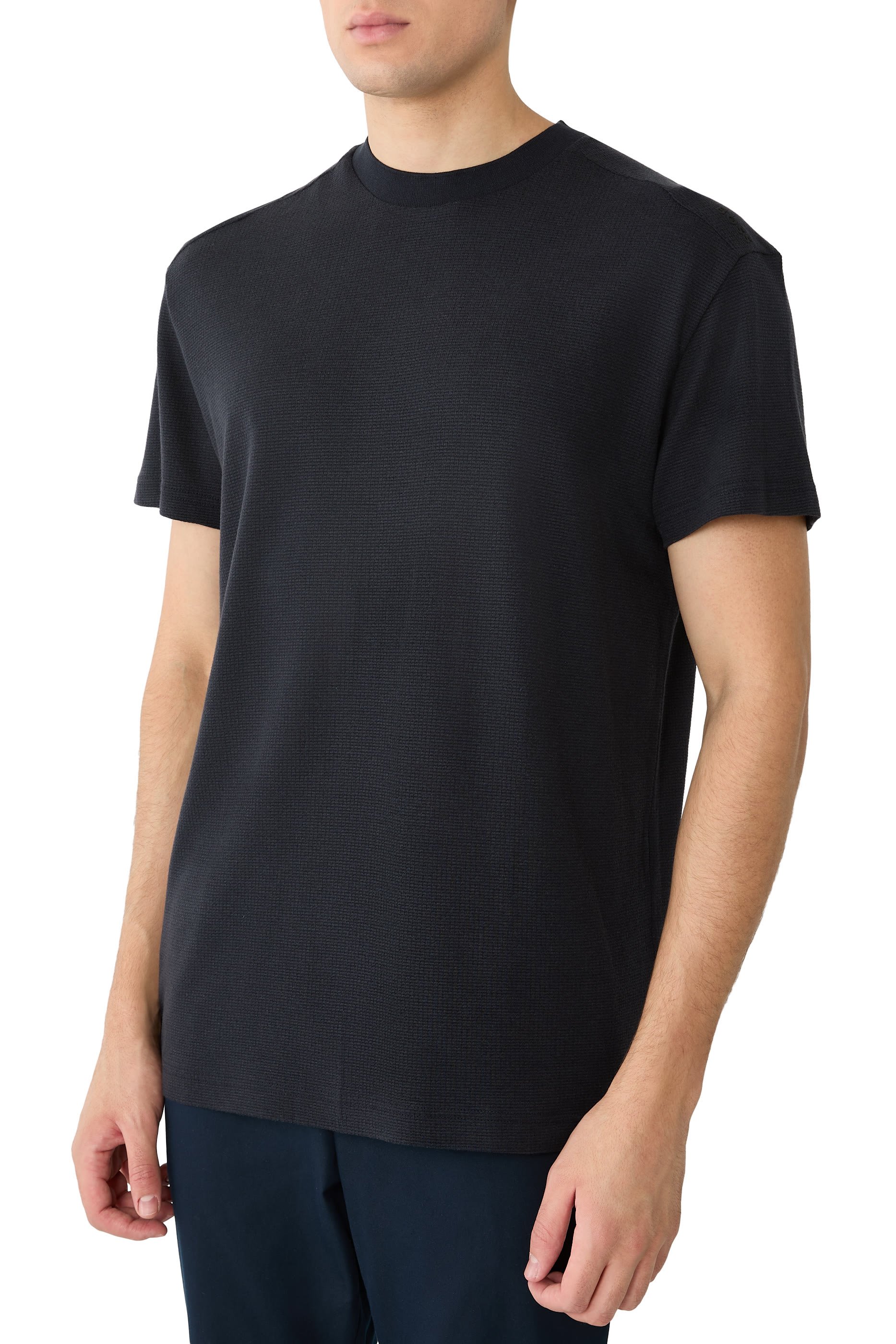 تيشيرت تيريس بياقة ضيقة