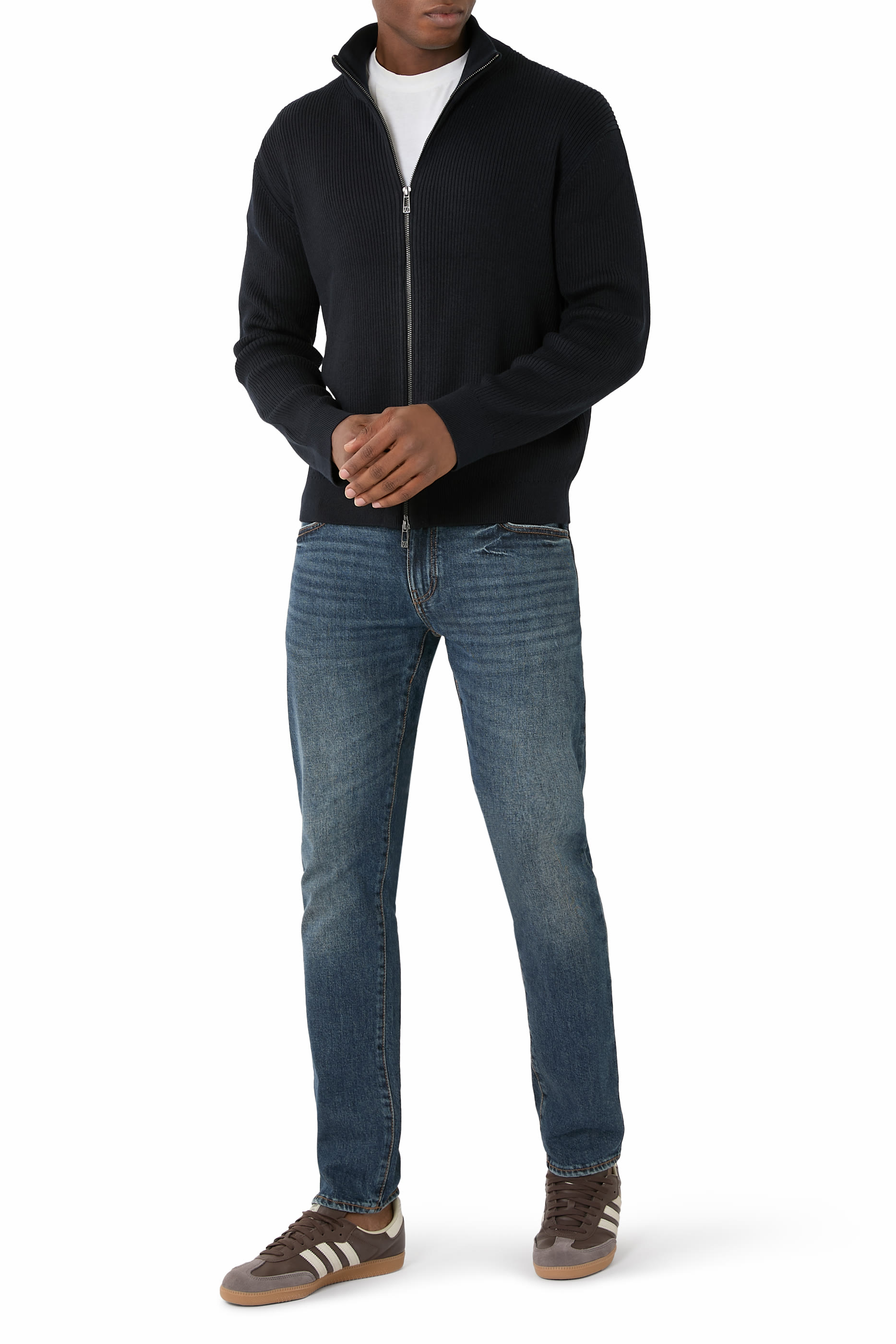 بنطال بقصة ضيقة وخمس جيوب دنيم