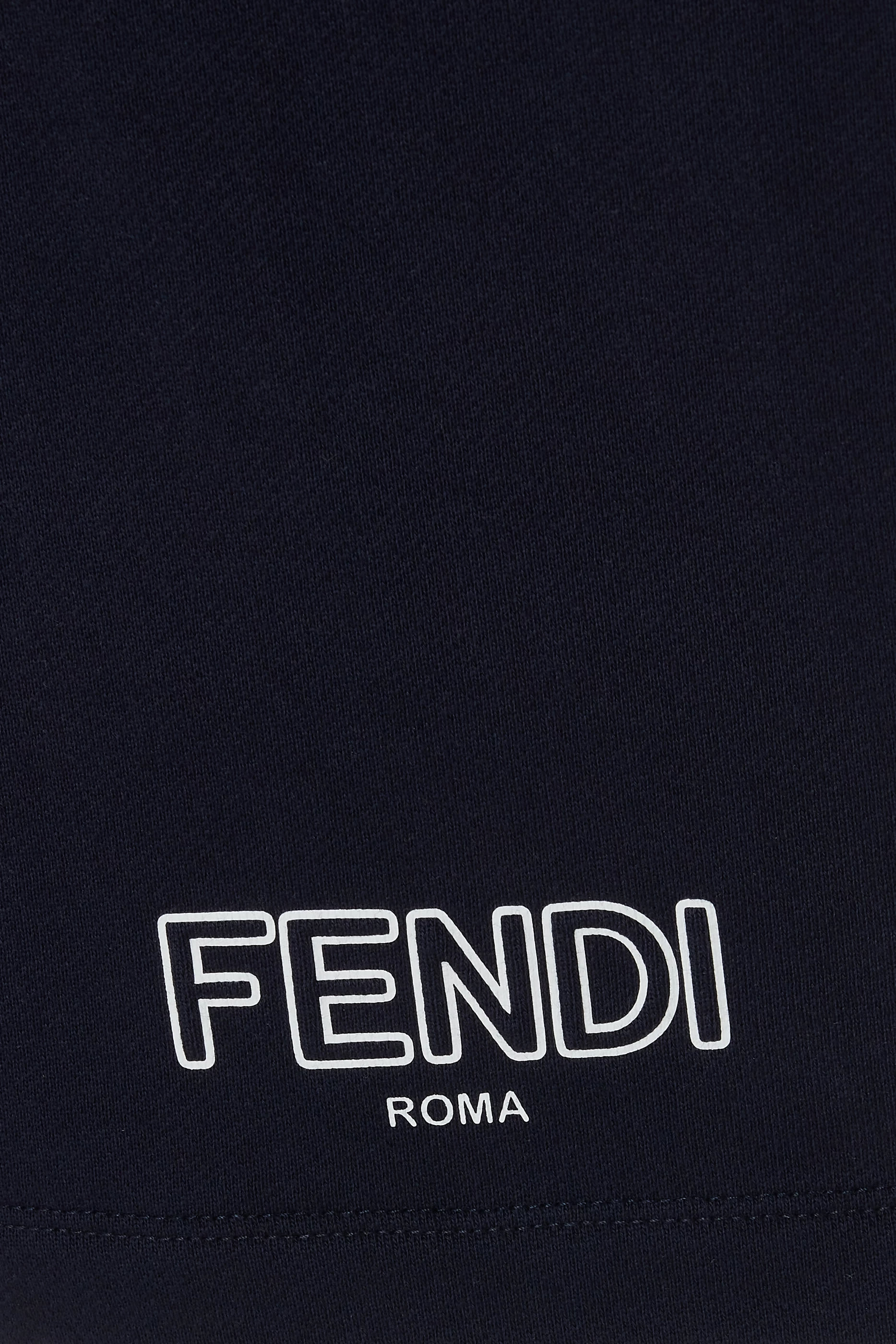 شورت بشعار الماركة للأطفال