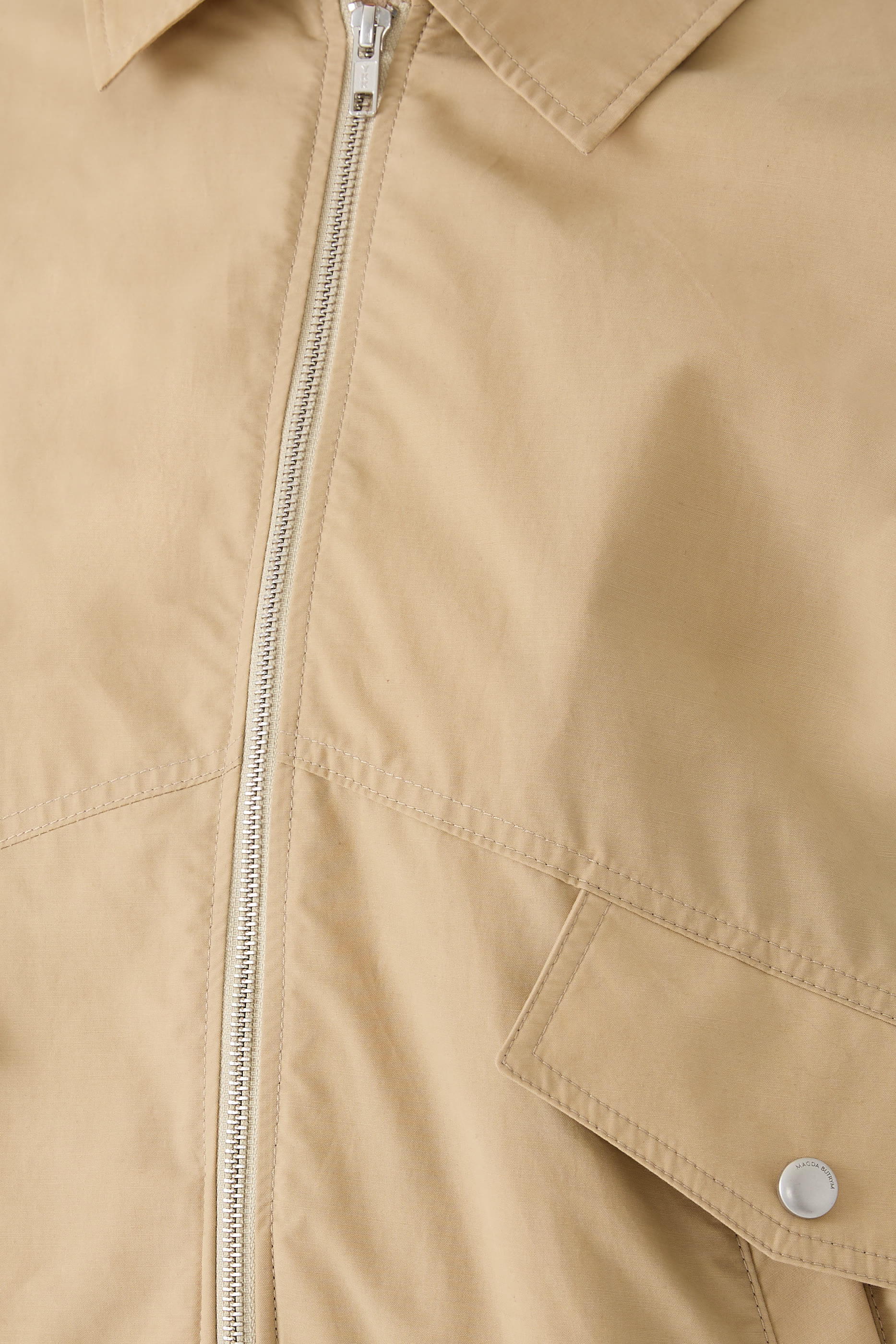 جاكيت بومبر بقصة فضفاضة قطن معالج