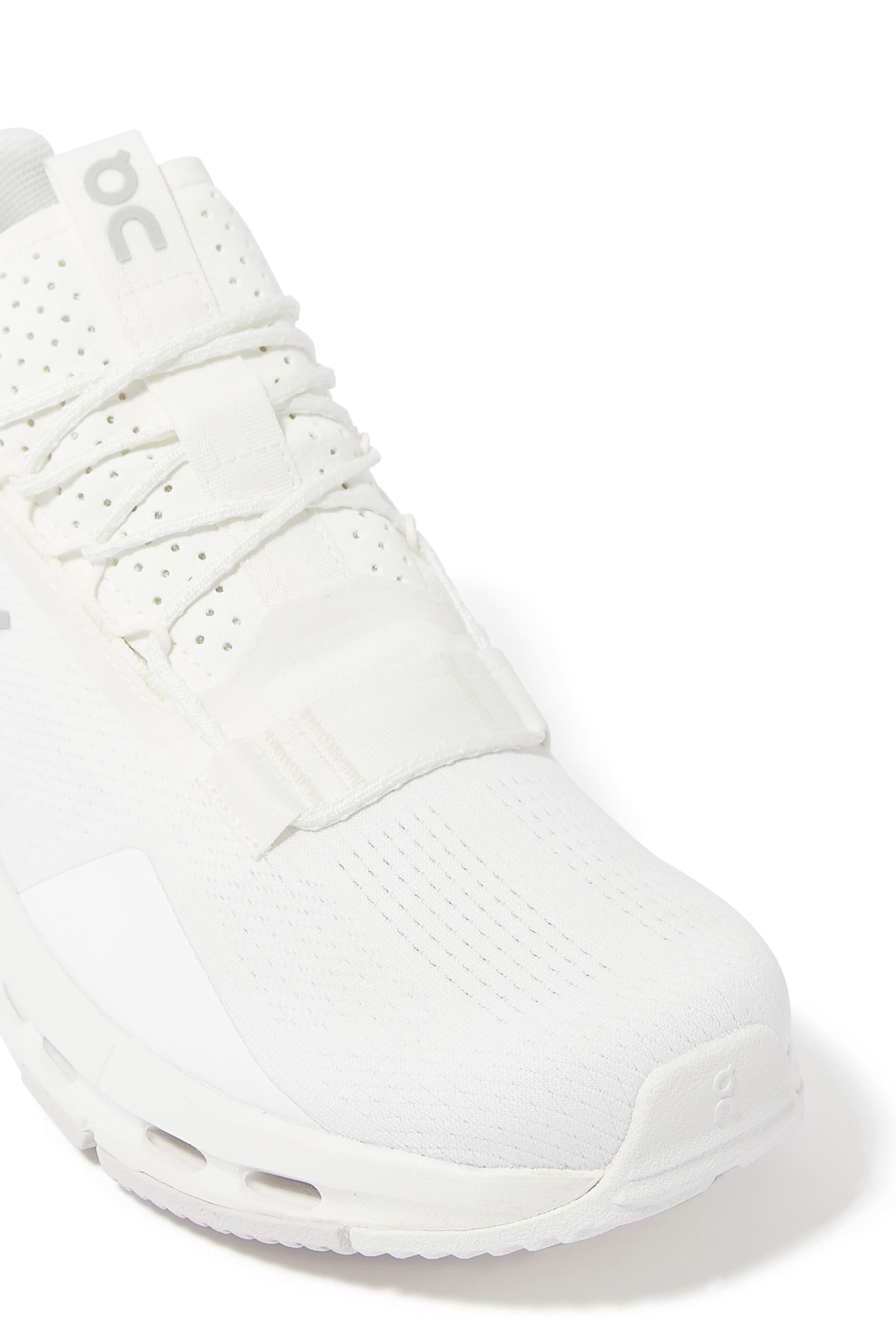 سنيكرز كلاودنوفا 2 بكاحل منخفض للجري للنساء