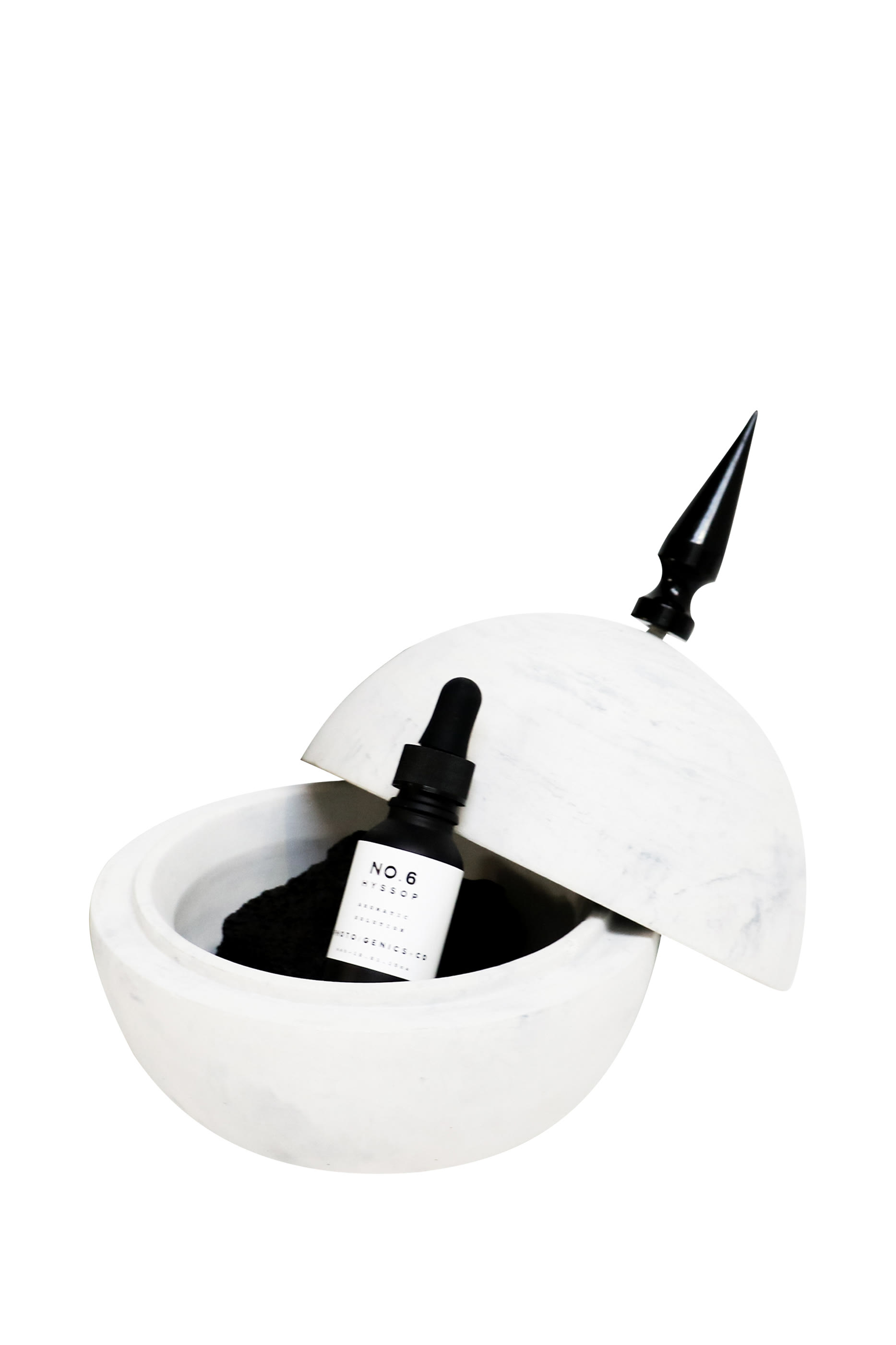 موزع عطر رقم 6 هيسوب في وعاء مقبب خرساني