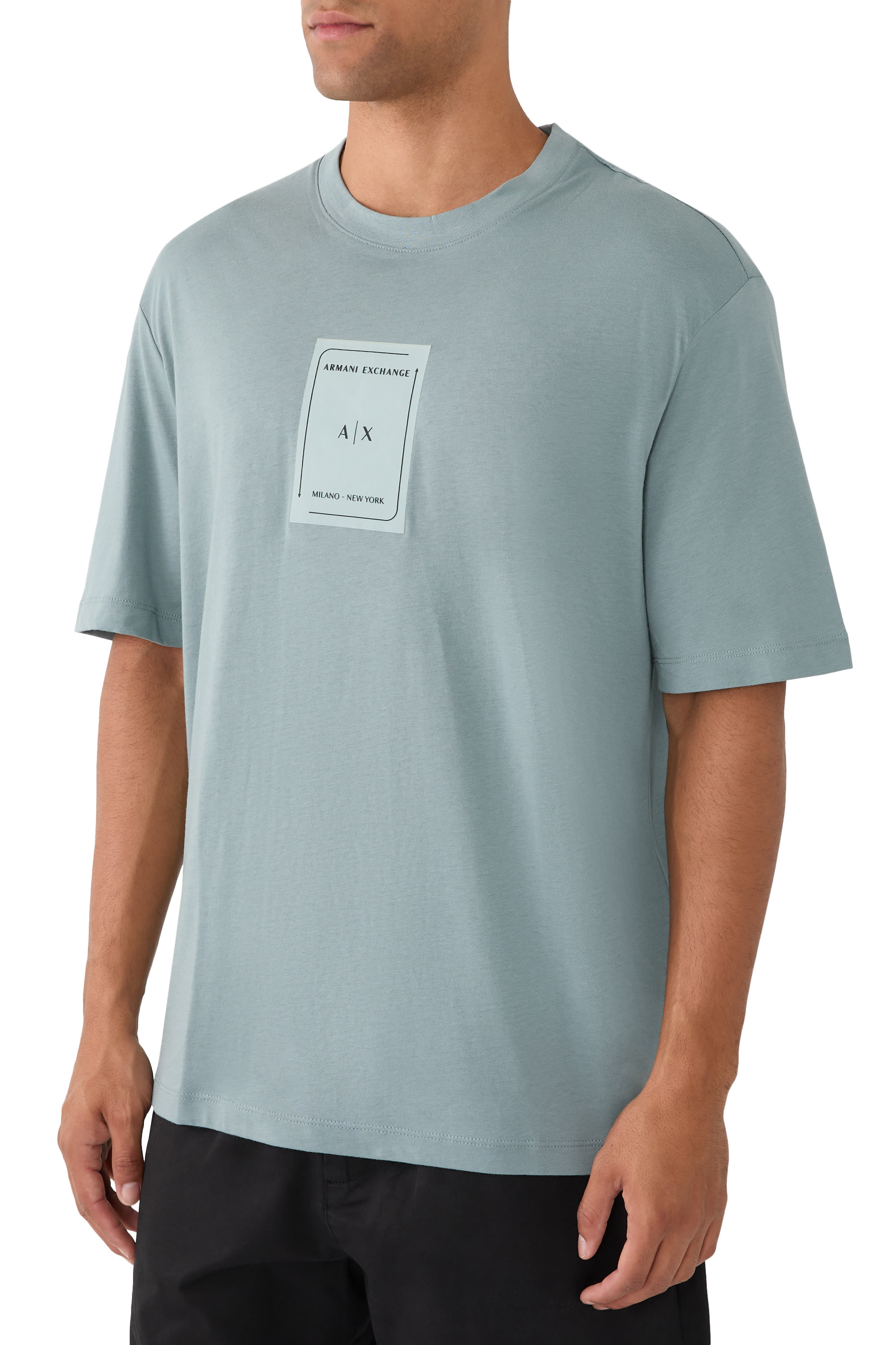 تيشيرت بشعار الماركة