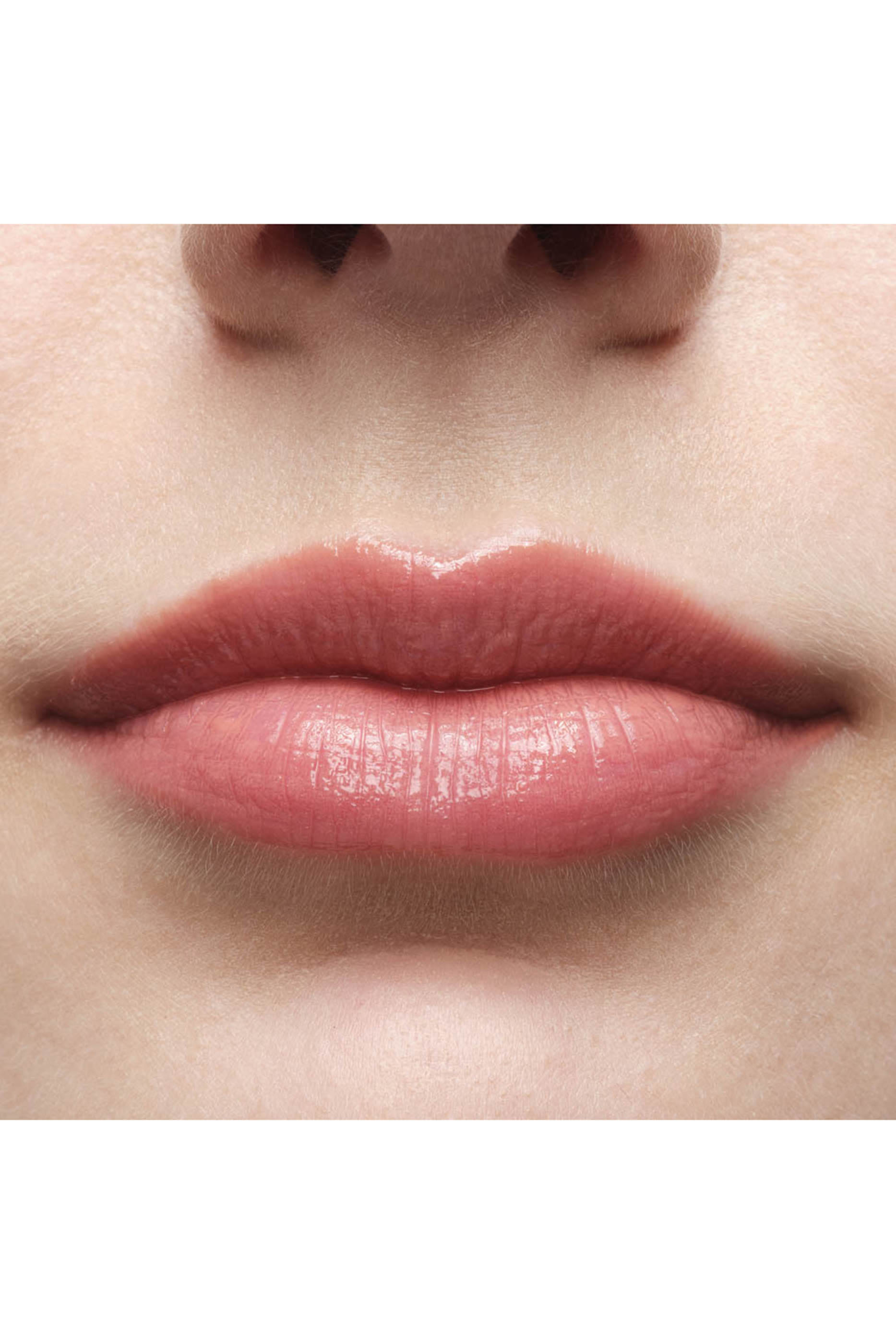 مرطب الشفاه لايت جلوينغ ليب كولور