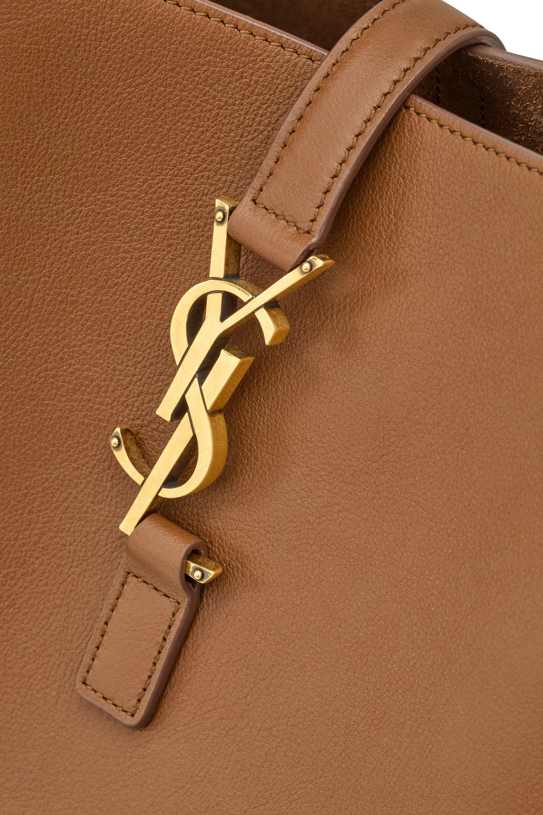 حقيبة لو 5 ايه 7 كبيرة جلد بارز الملمس