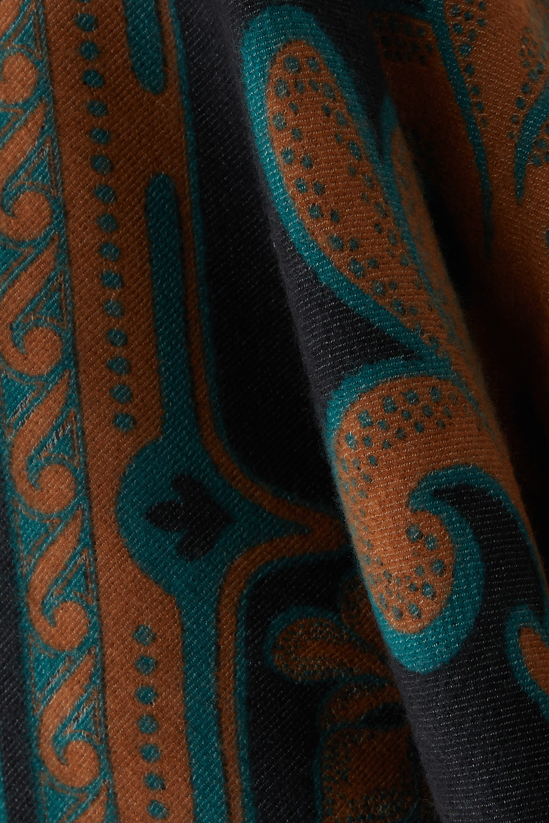 بونشو صوف حرير