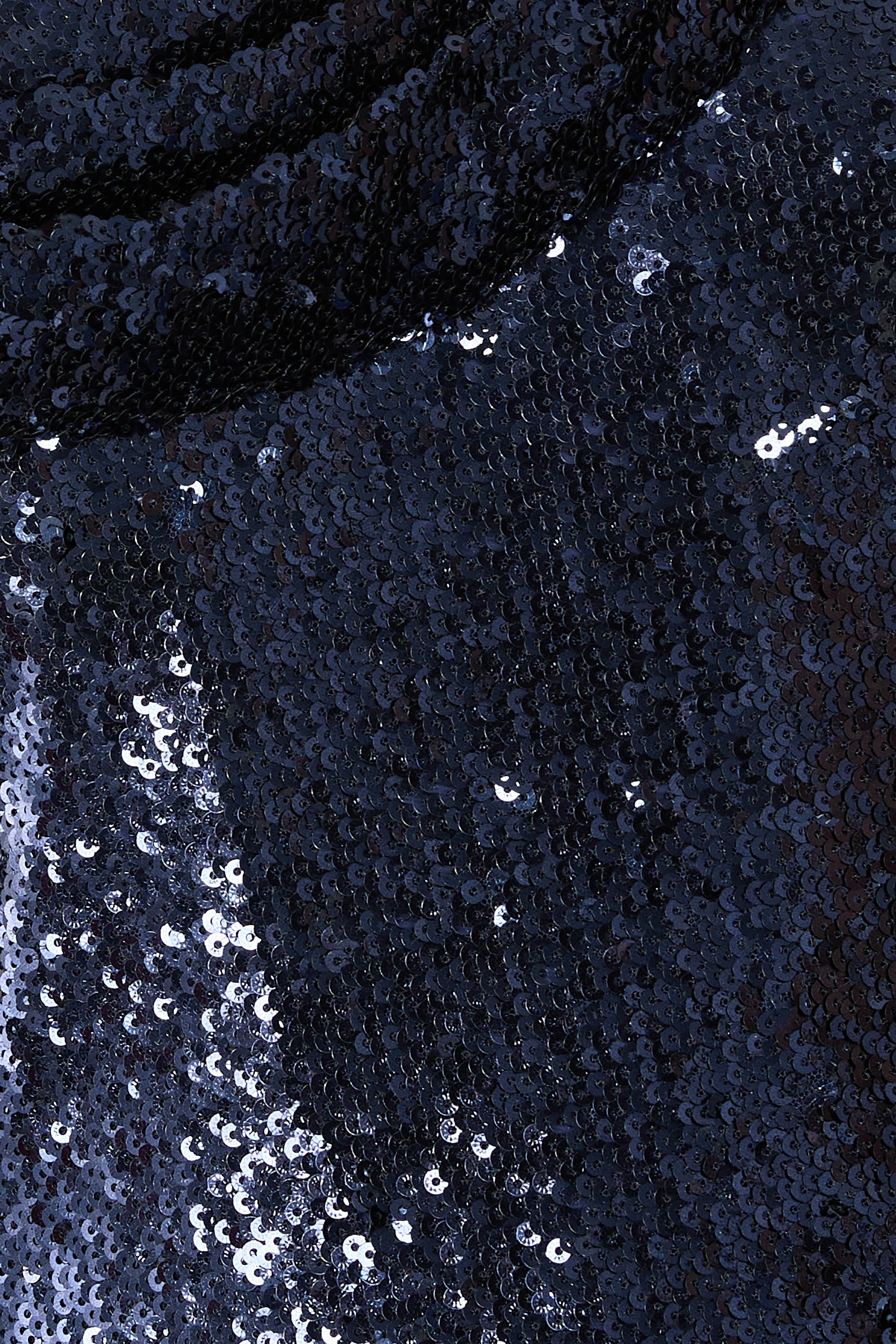 فستان سهرة كوميت بياقة مطوية