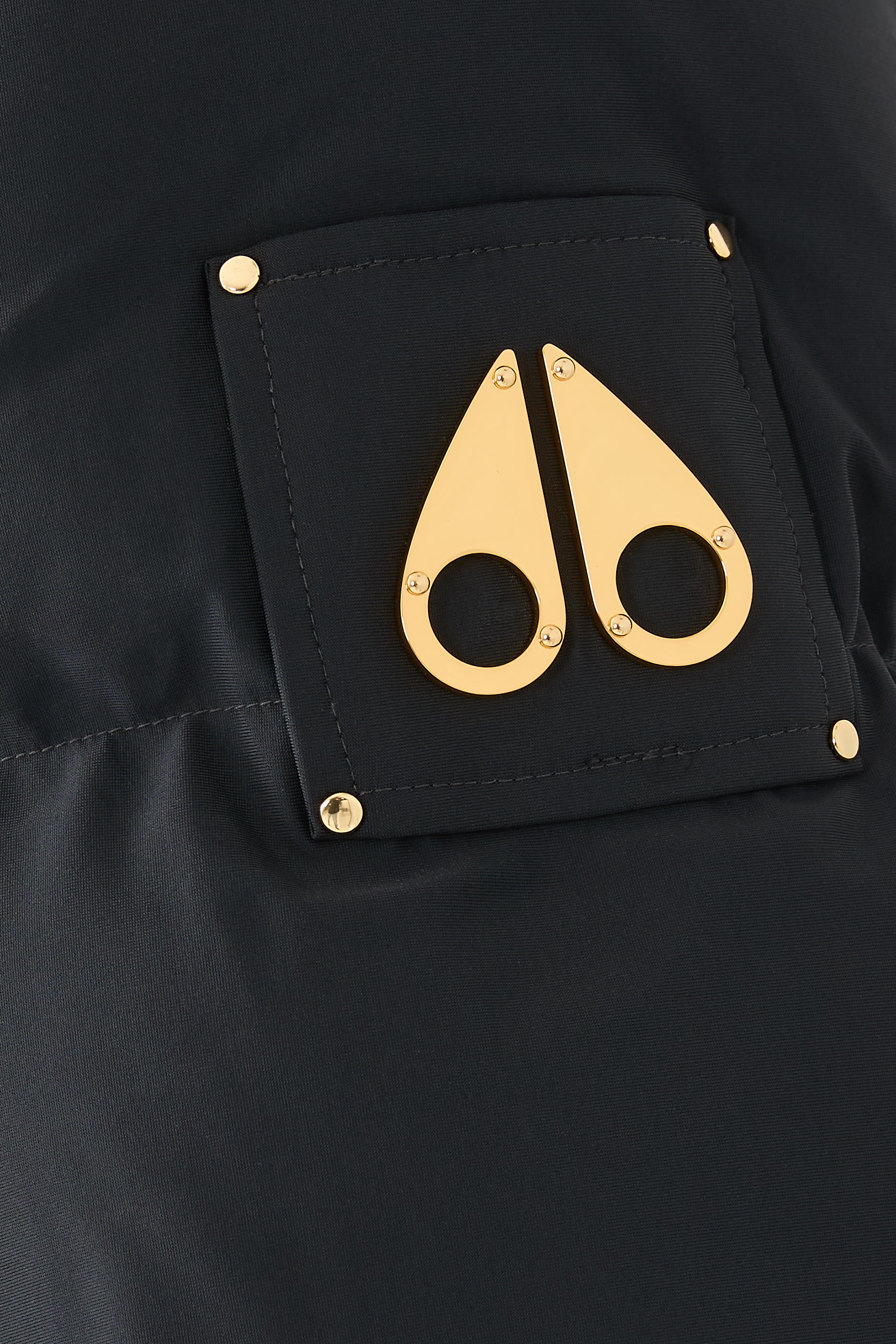 جاكيت بافر مبطن بالزغب