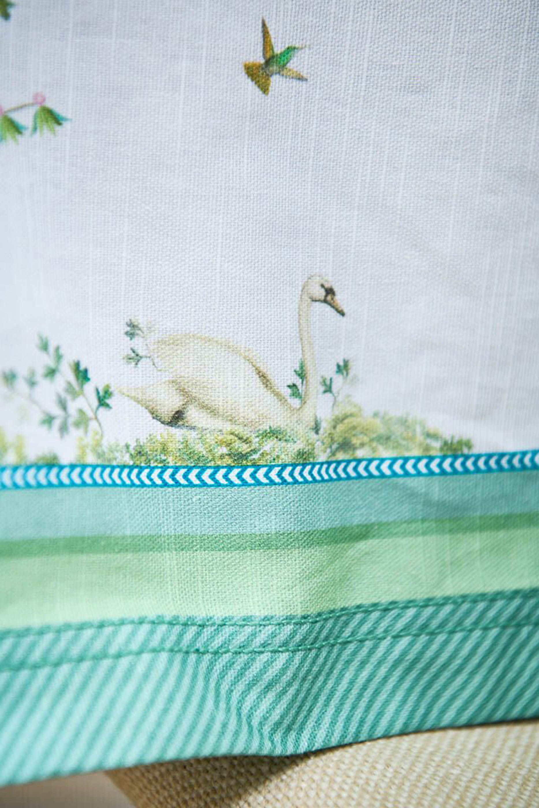 مفرش طاولة جولي