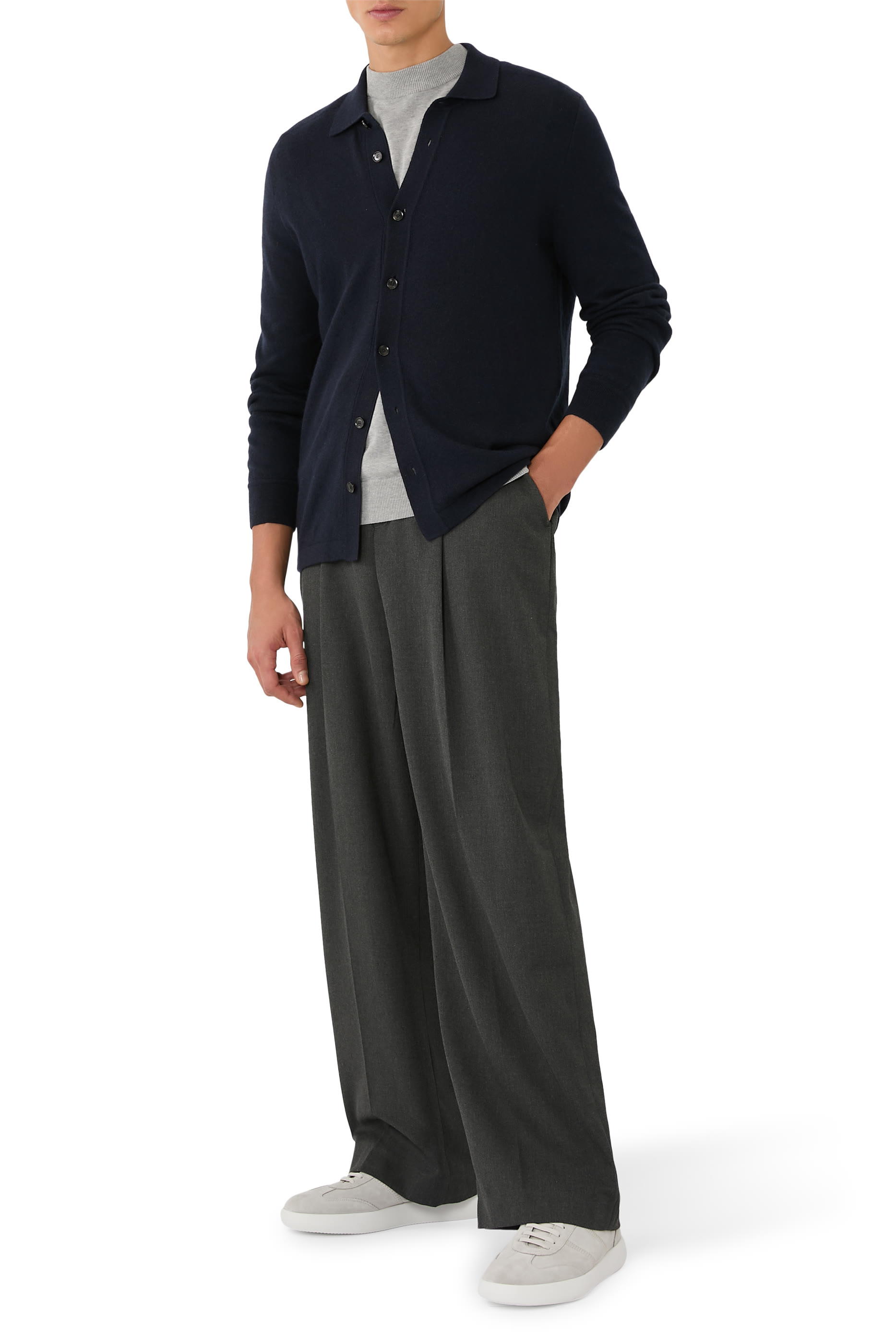 كنزة بأكمام طويلة