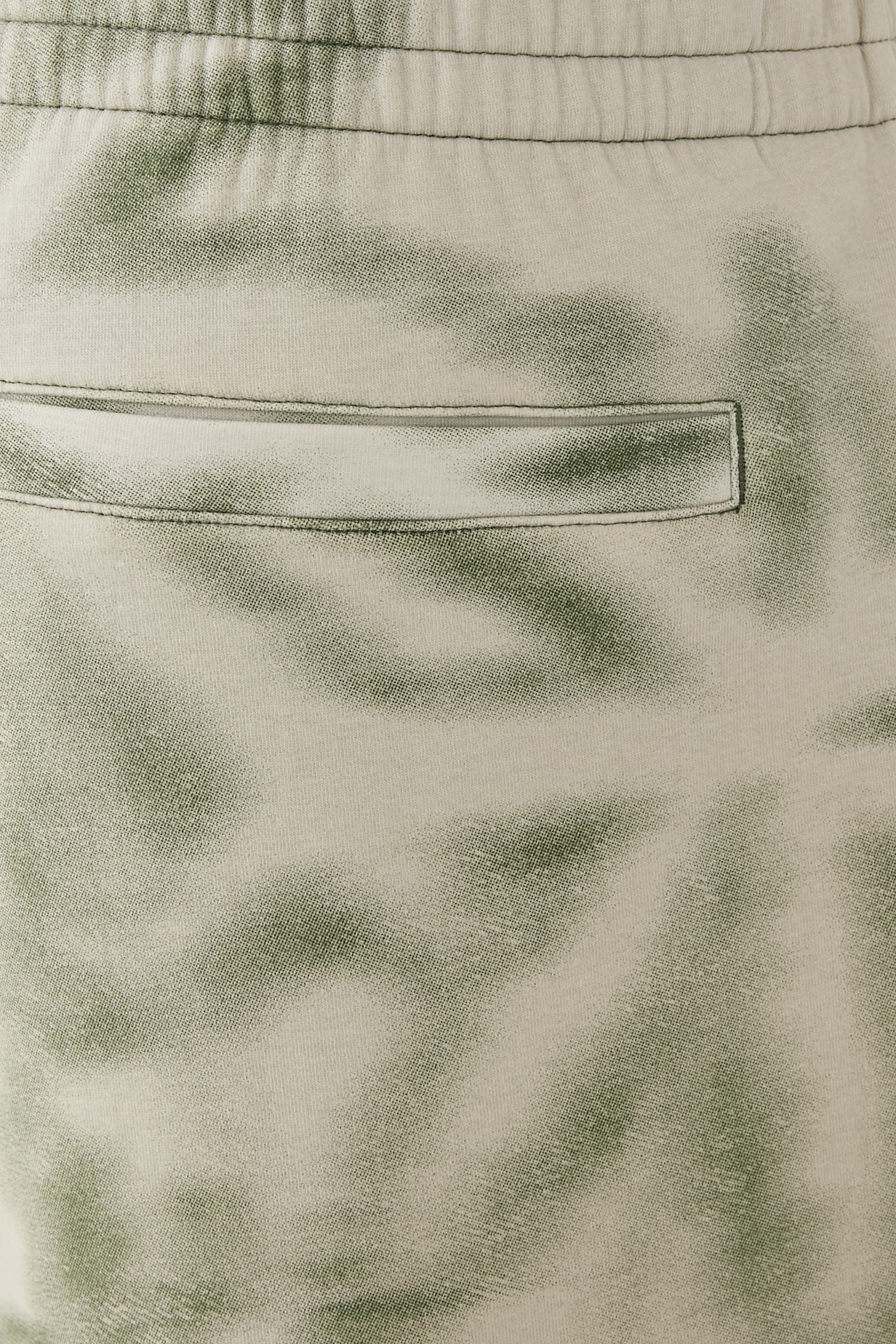 شورت بنقشة شجر نخيل مزيج قطن