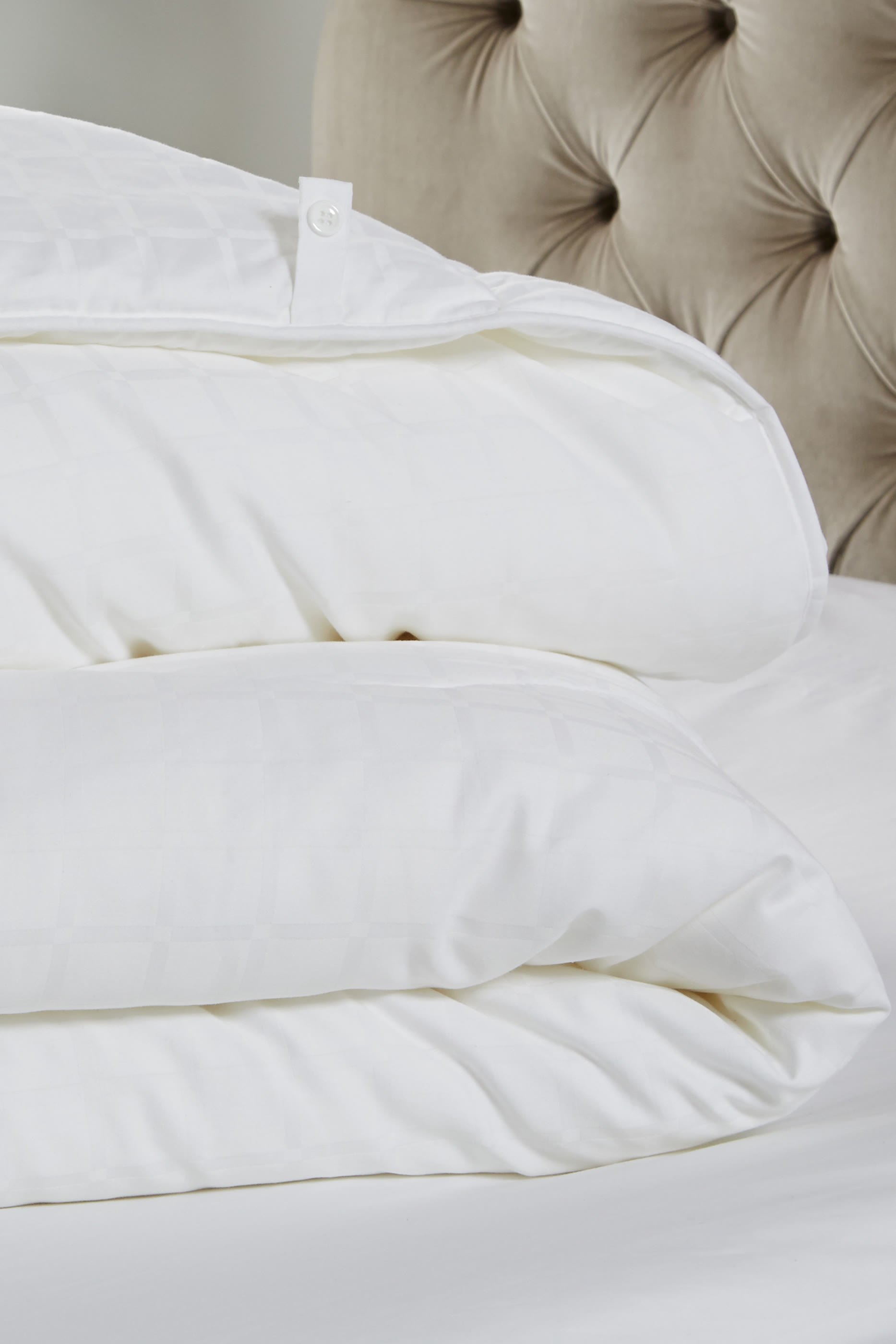 لحاف ناعم وخفيف مسامي ومضاد للحساسية درجة 10.5