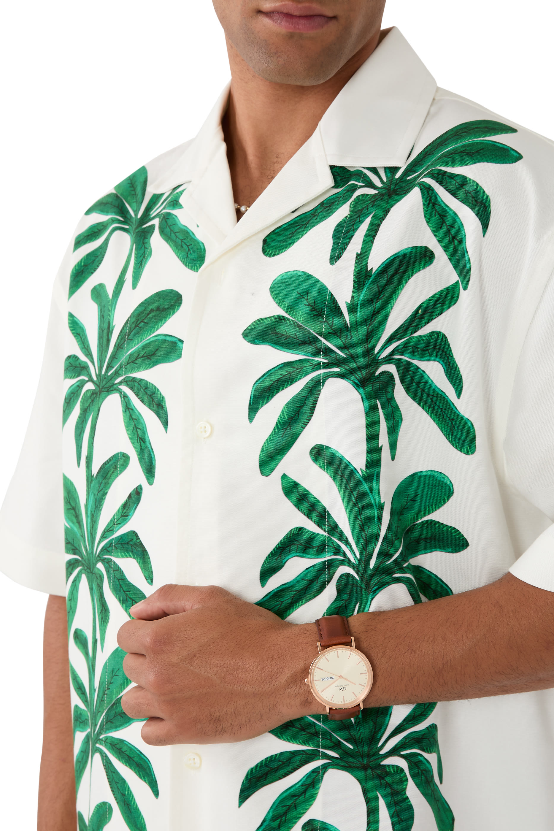 ساعة كلاسيك بخاصية عرض اليوم