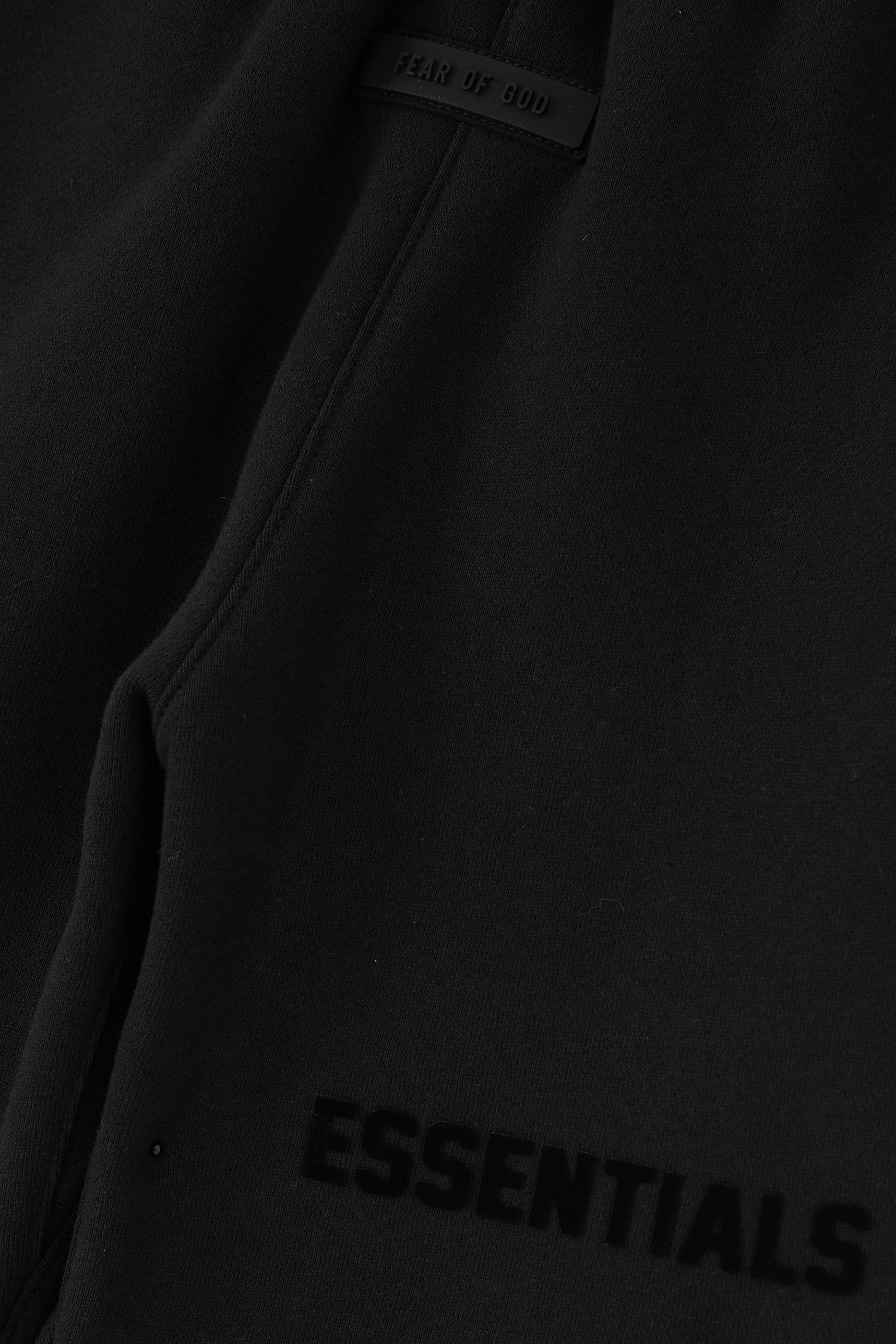 بنطال رياضي للأطفال بطبعات اسنشالز