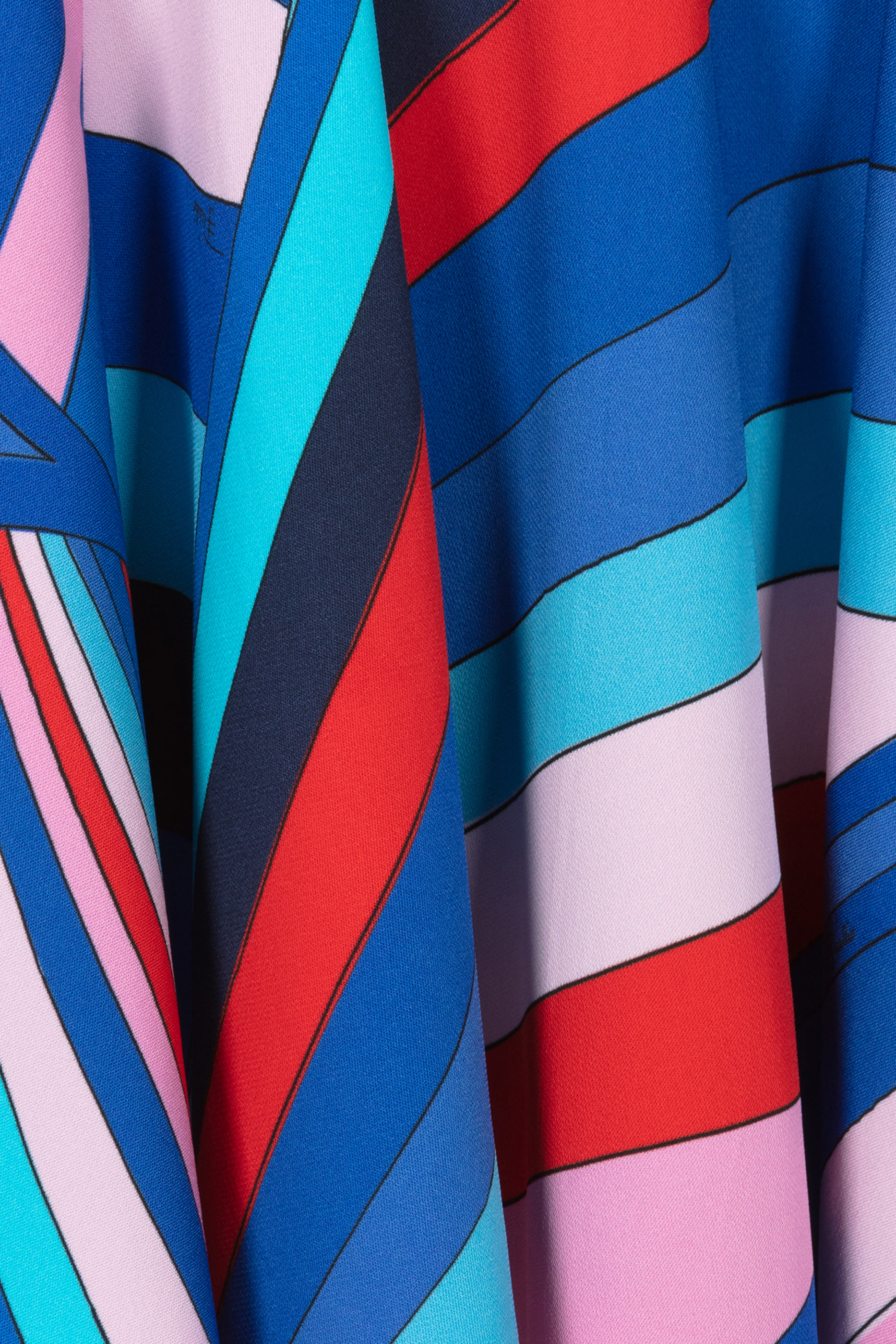 تنورة بنقشة للأطفال