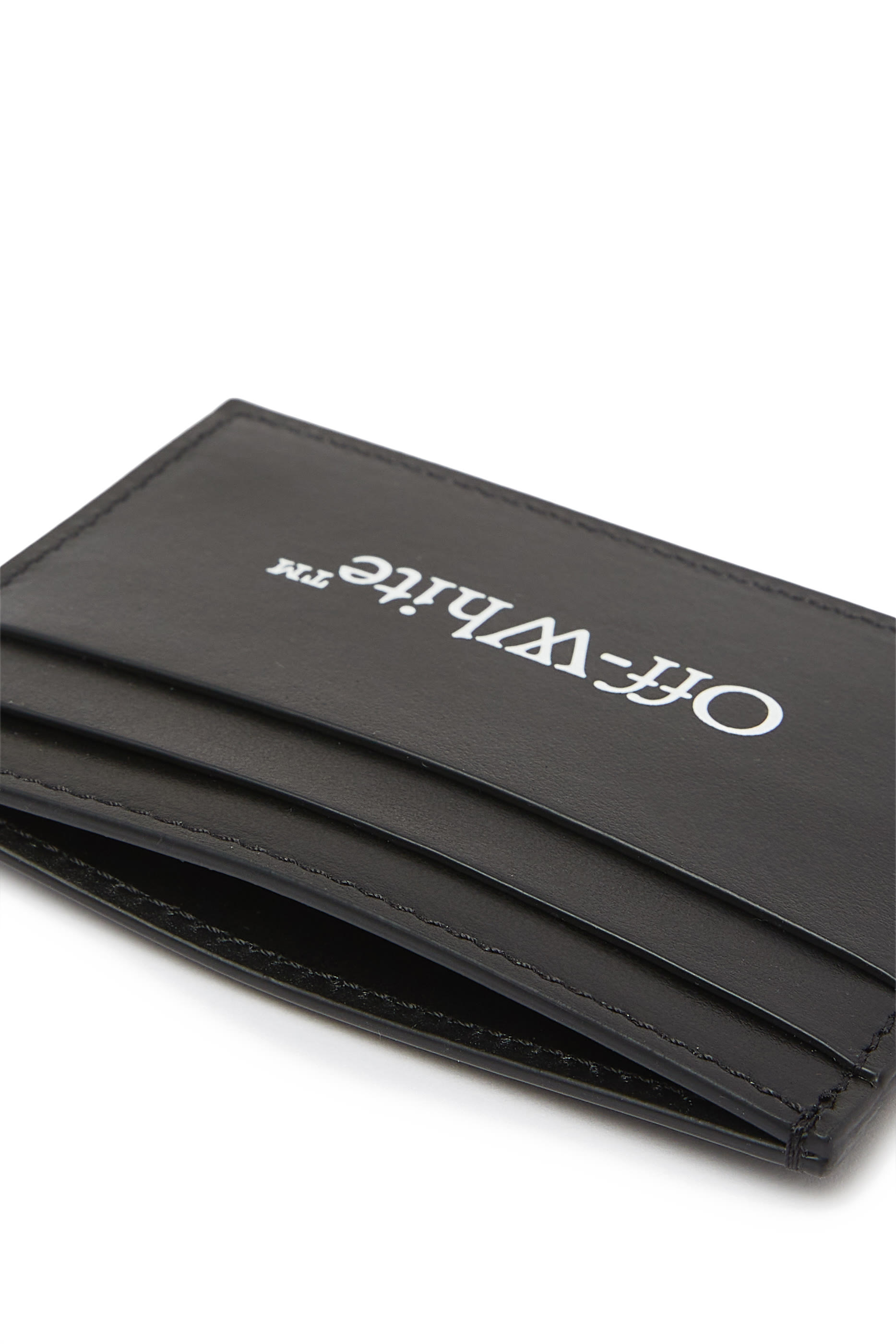 حافظة بطاقات بوكيش