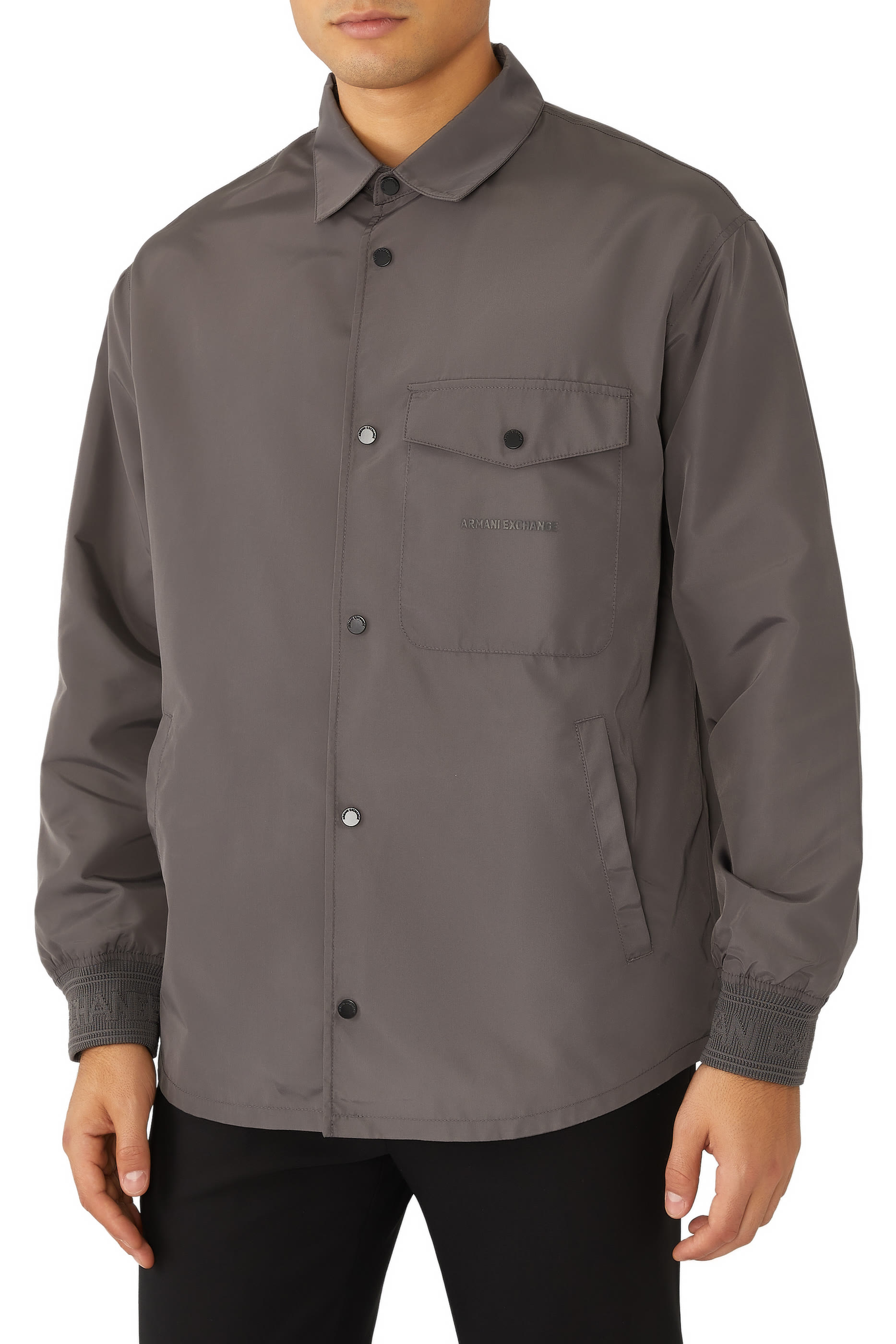 جاكيت فضفاض بجيب خارجي