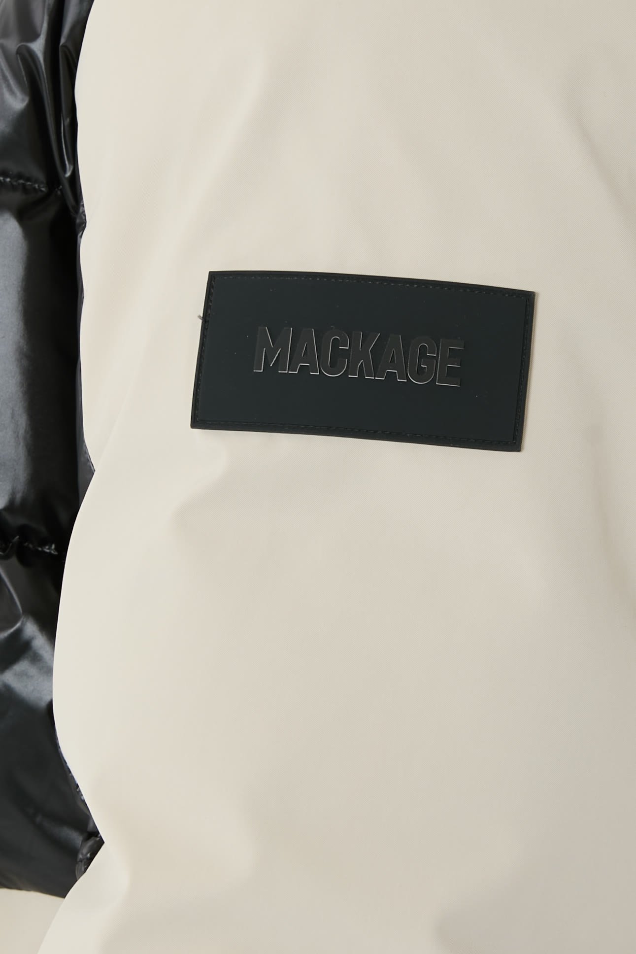 جاكيت تزلج كودي بتصميم مبطن بالزغب