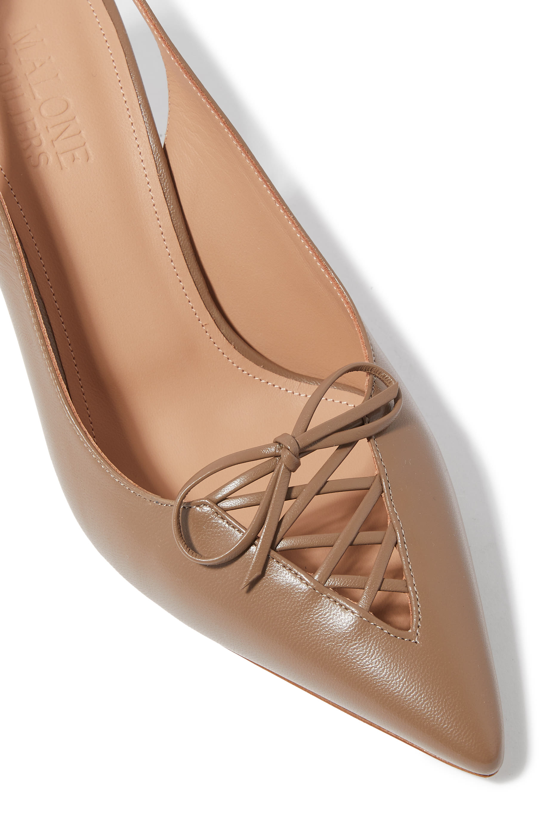 حذاء ترودي كلاسيك 70