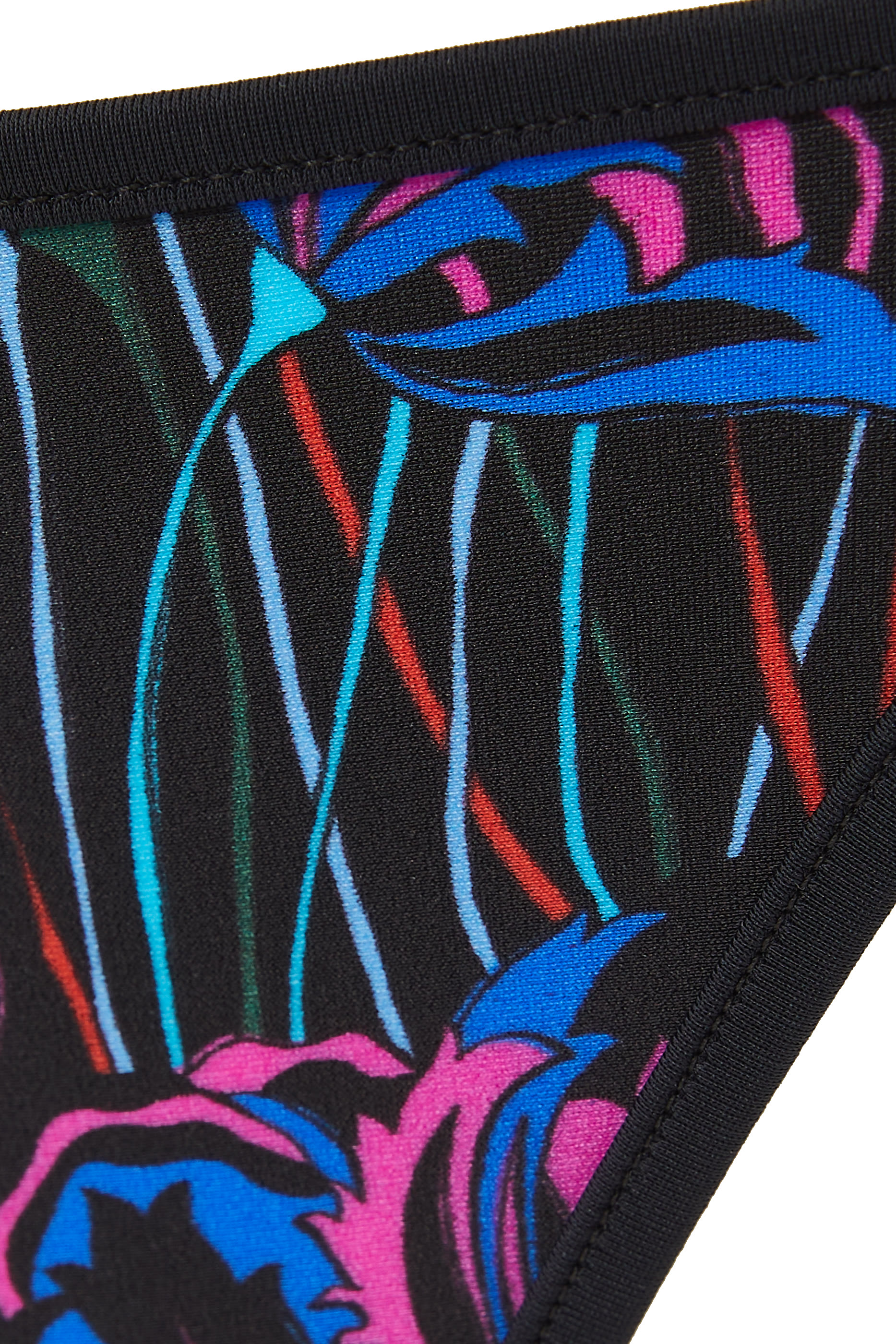 قطعة بيكيني سفلية بطبعة فلورا دي لوتو