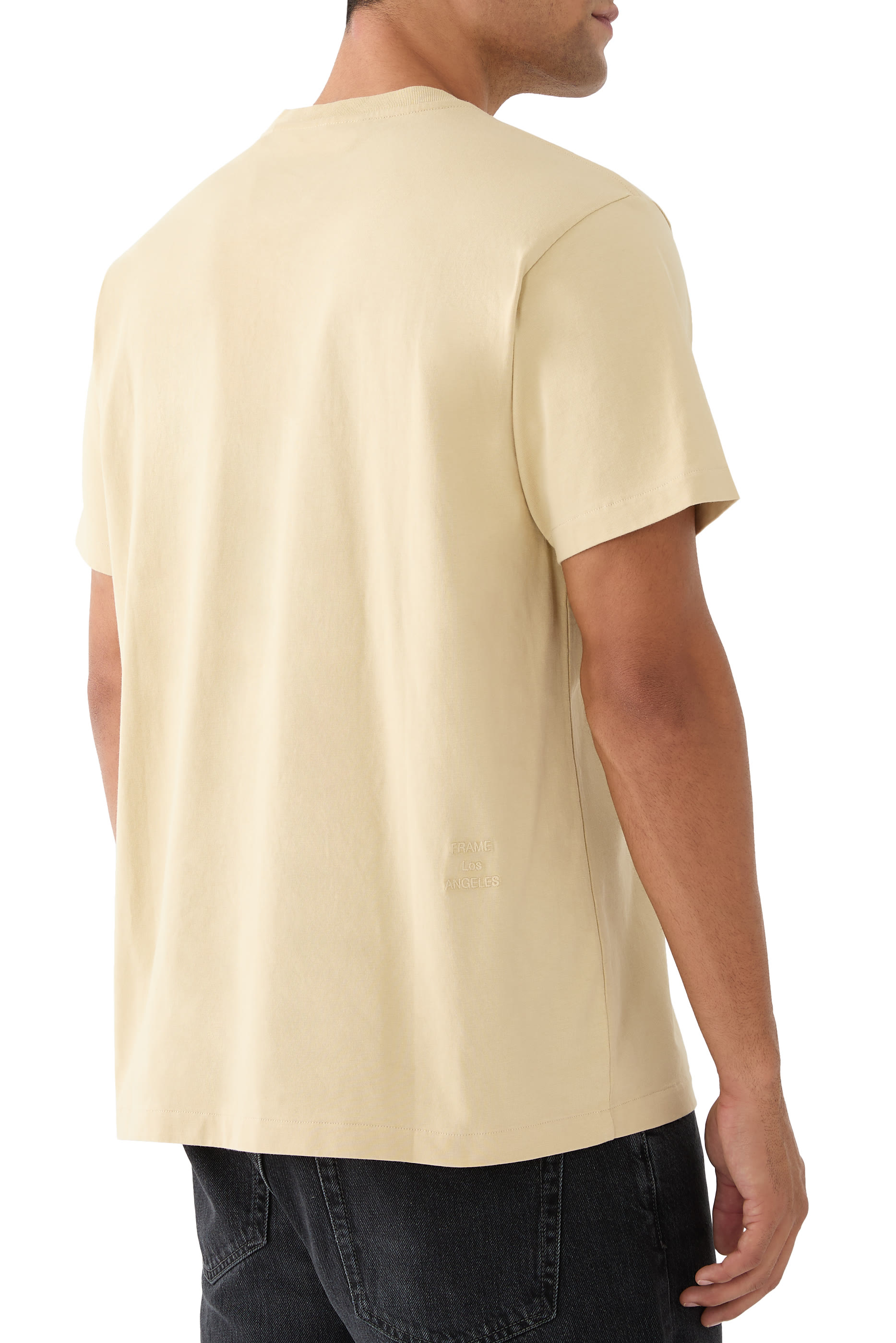 تيشيرت بشعار الماركة