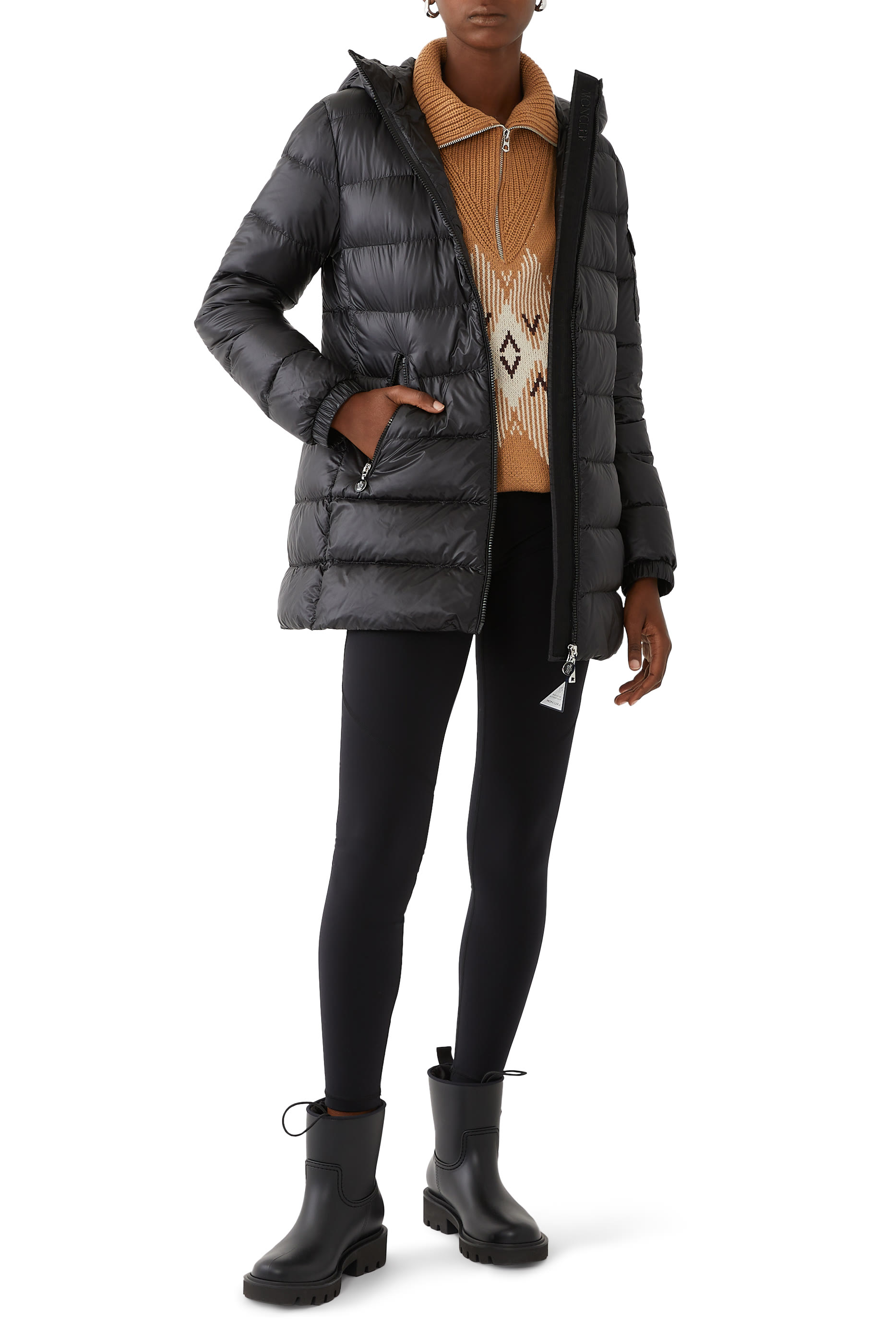 باركا جيليمنتس بغطاء للرأس