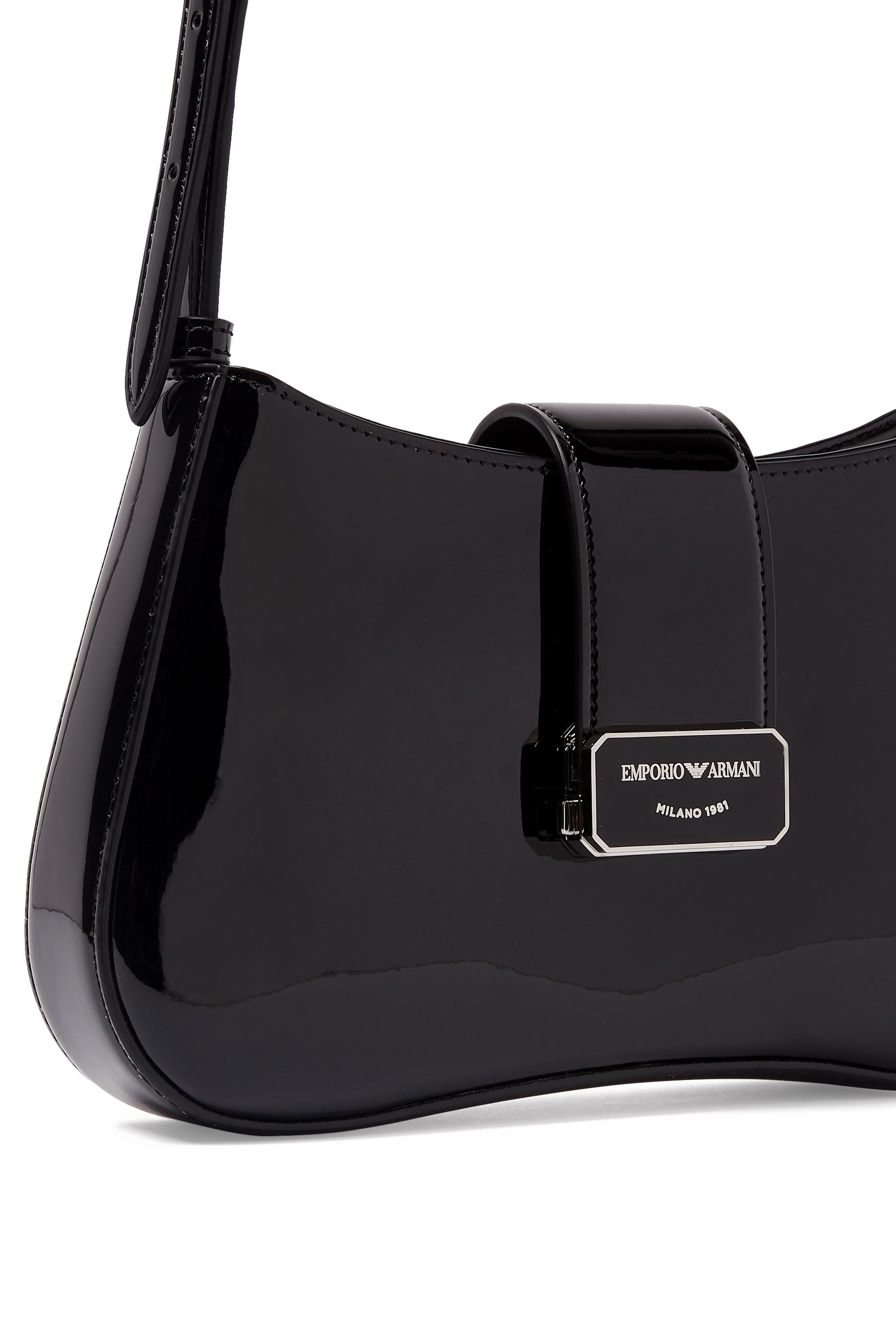 حقيبة كتف هوبو بمشبك بتصميم شعار الماركة