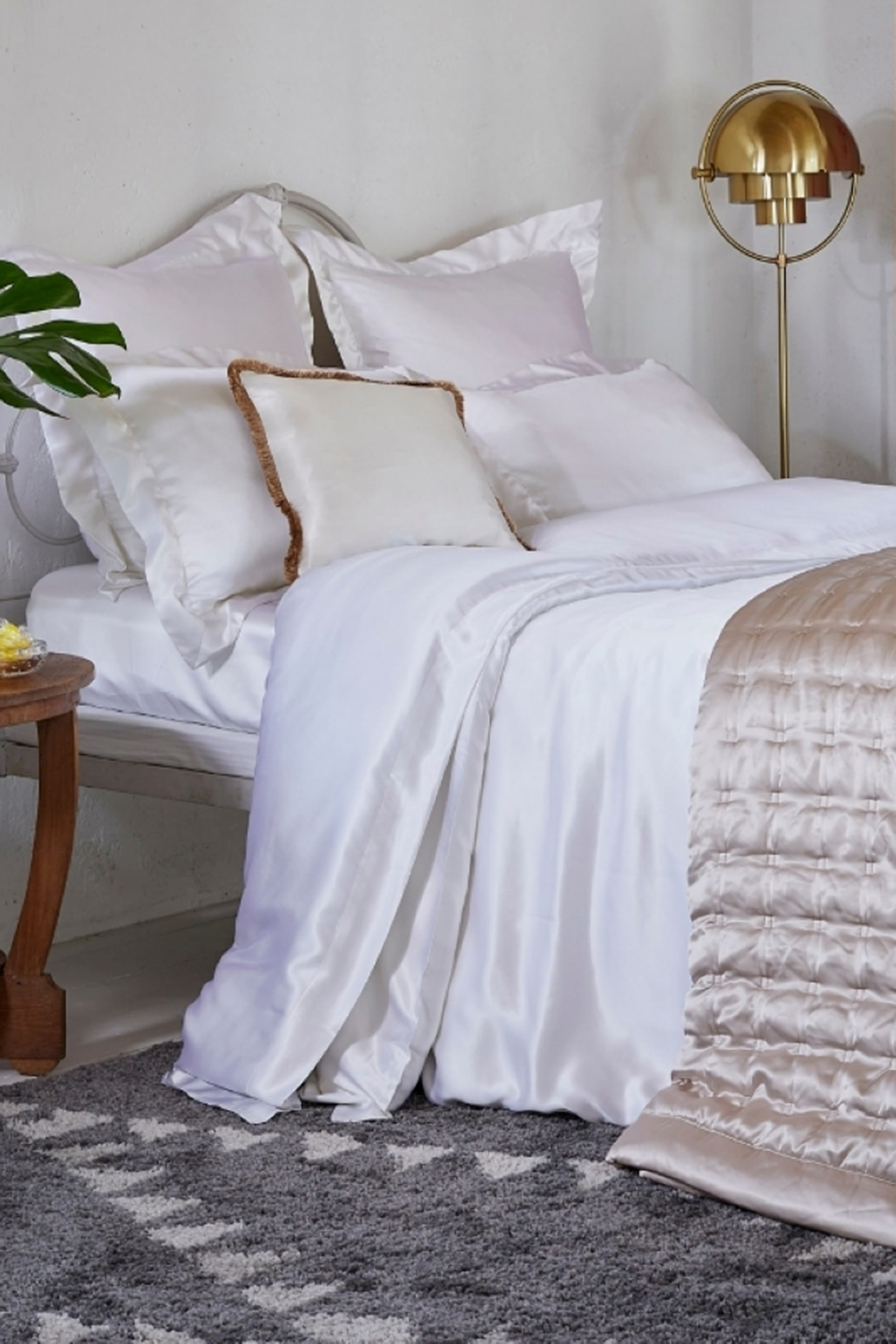 Silk Signature Duvet Cover