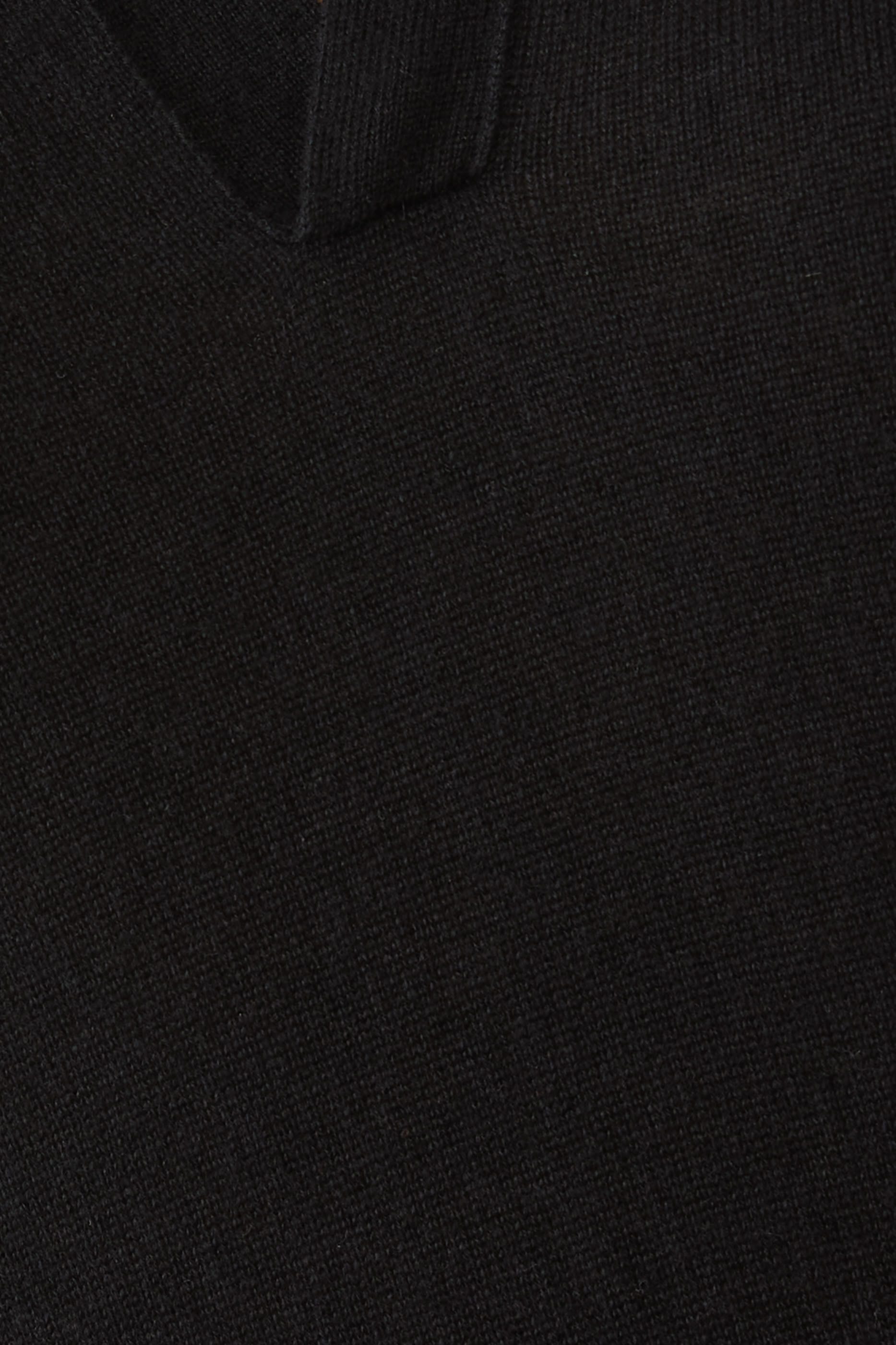 كنزة بولو سكيبر حرير ونسيج كشمير فائق النعومة