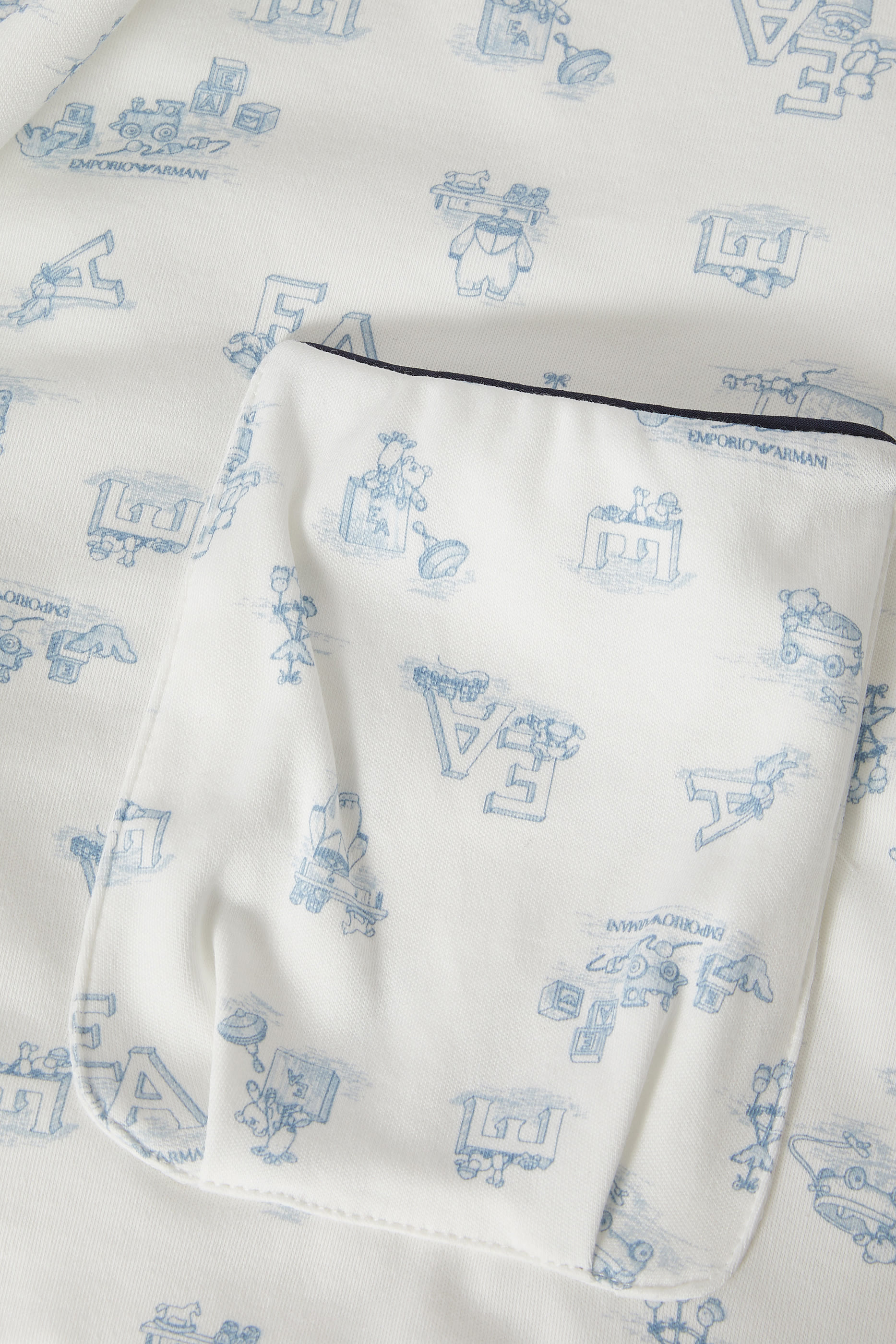 بطانية بنقشة شعار الماركة بحجم صغير للأطفال