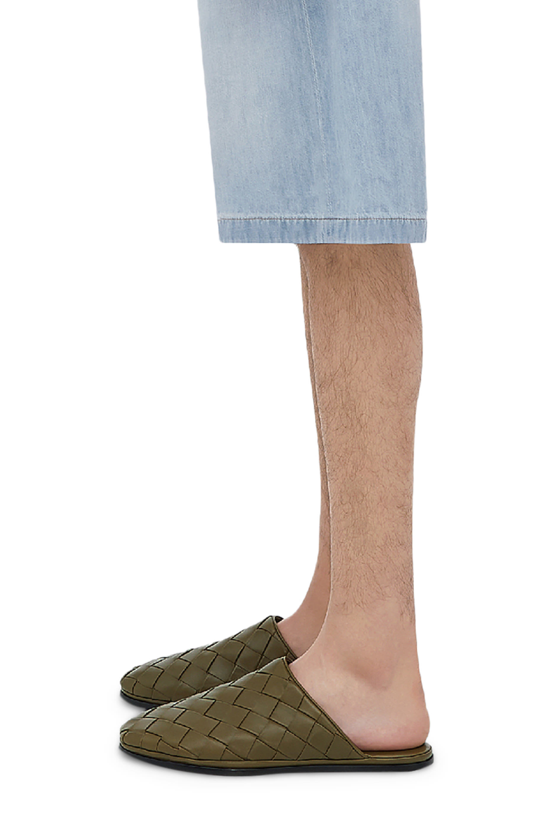 حذاء سنداي مفتوح