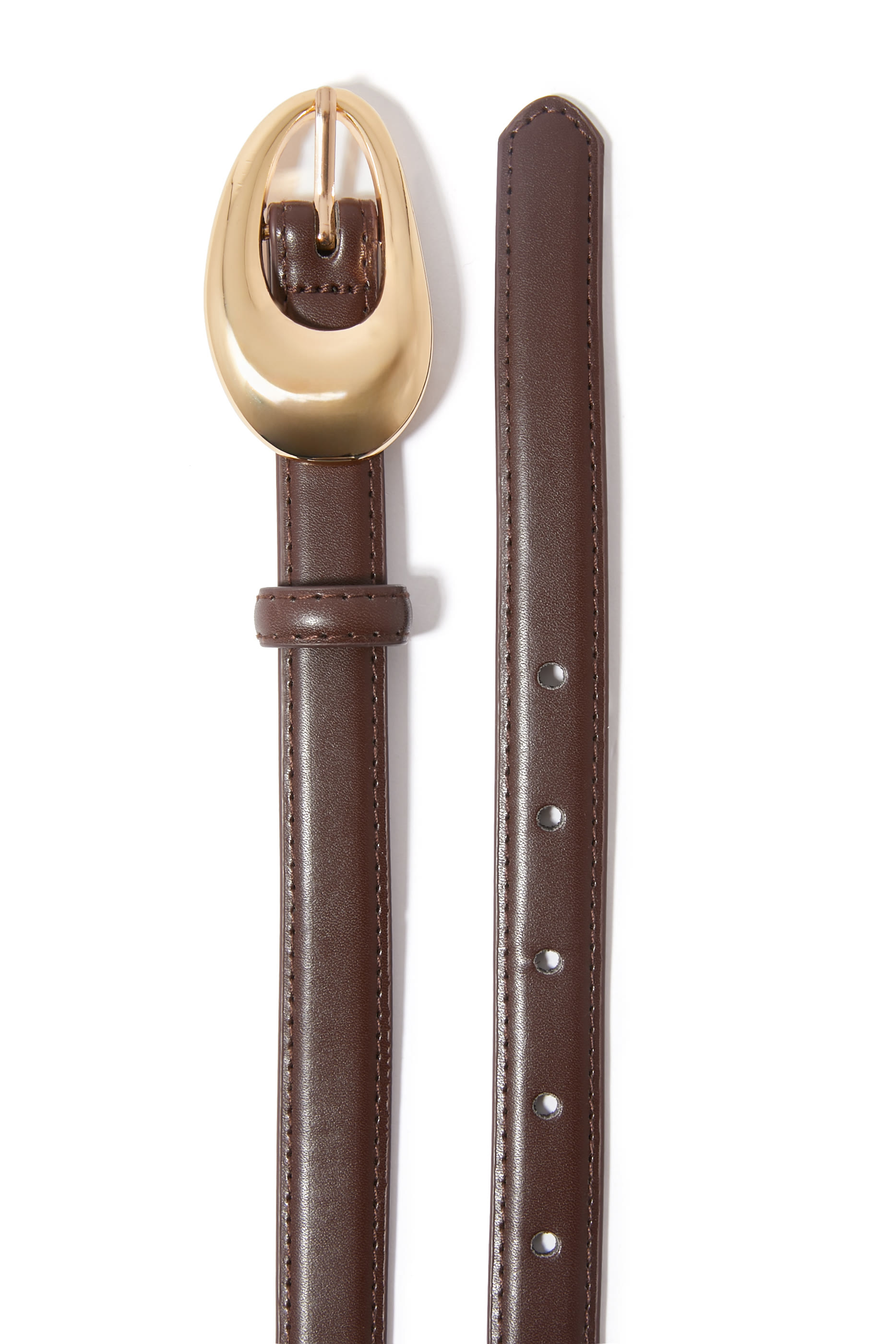 حزام بإبزيم بتصميم بيضاوي