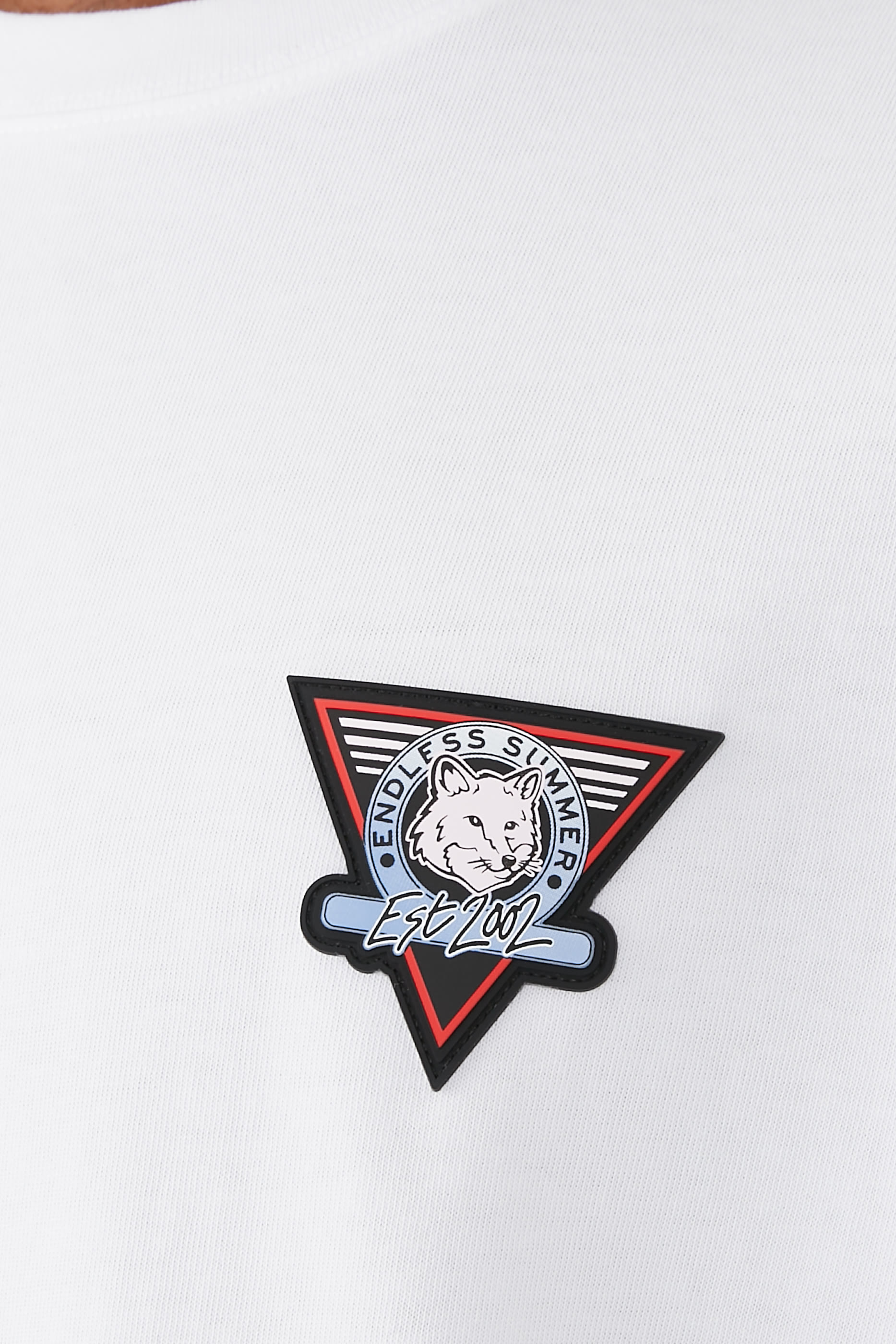 تيشيرت سيرف كولاج بقصة فضفاضة