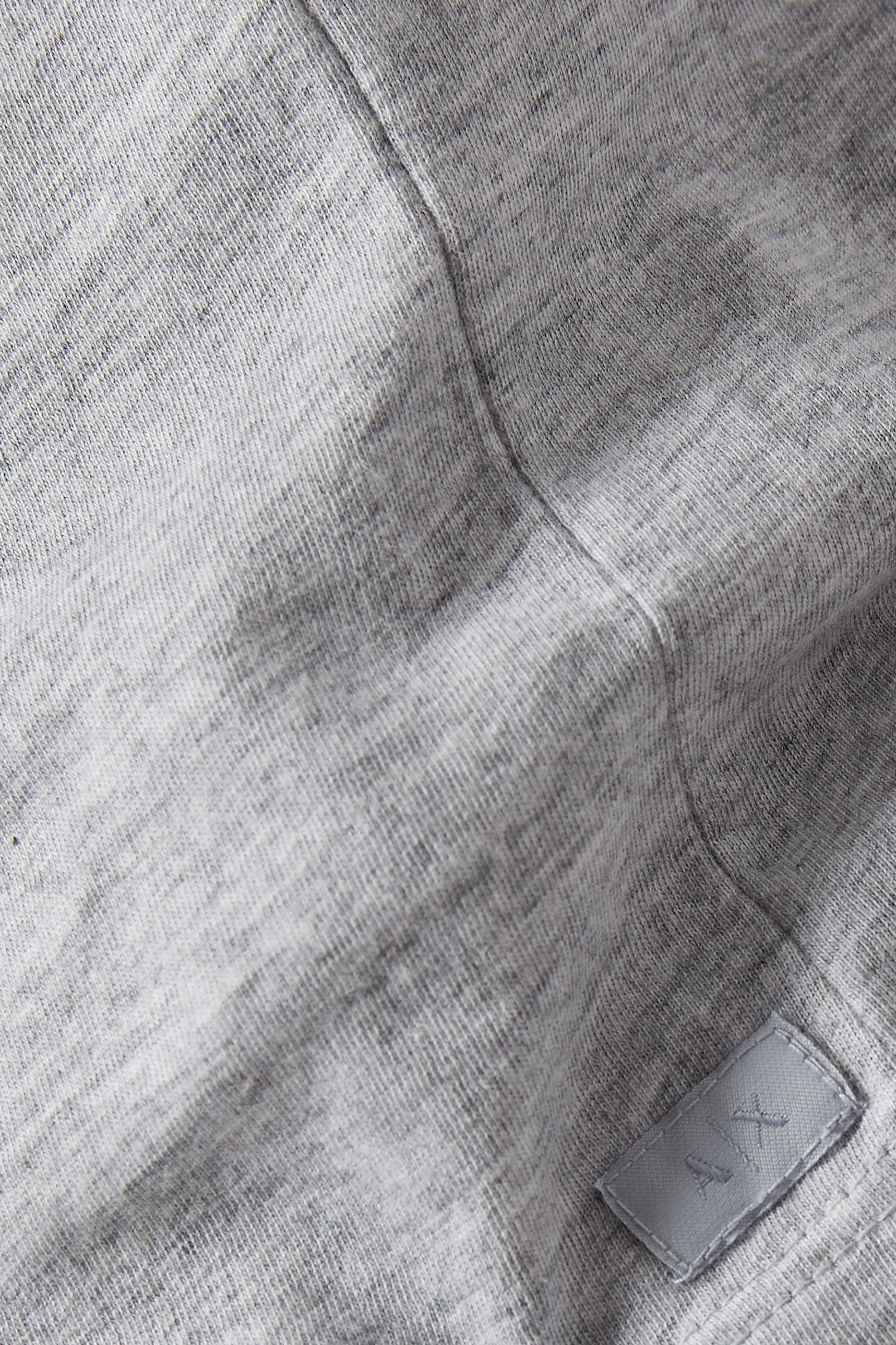 تي شيرت قطن بيما بفتحة رقبة V