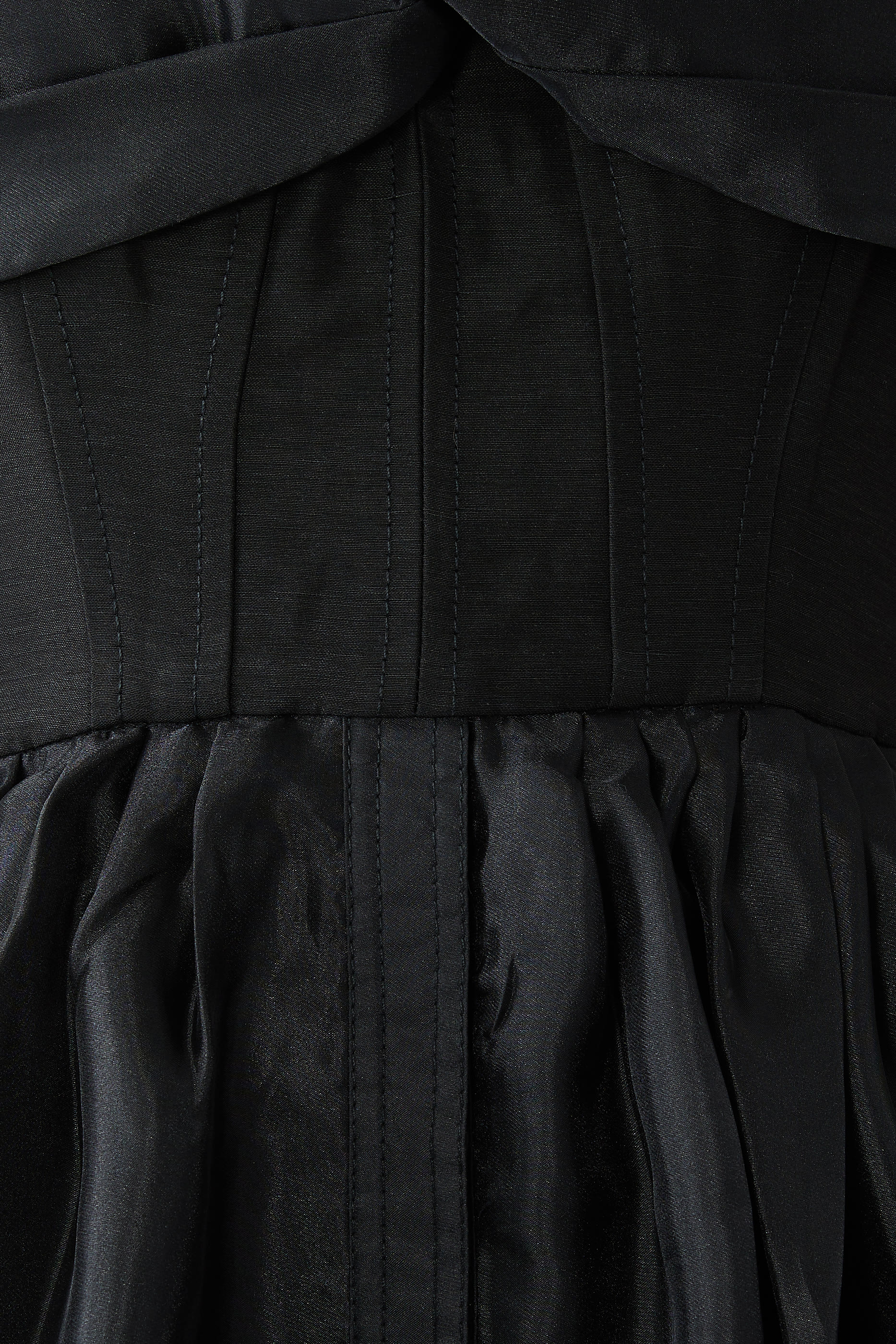 فستان طويل كورديليا بمشد