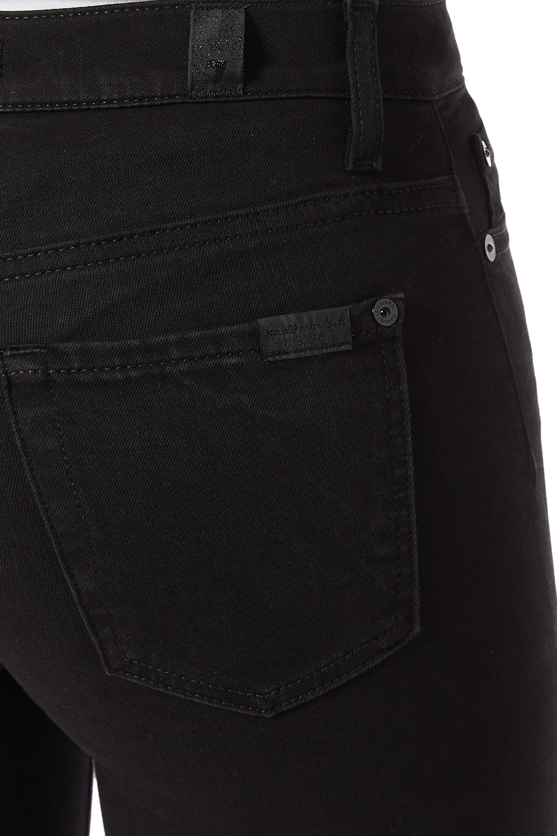 بنطال جينز لوكس بقصة سكيني