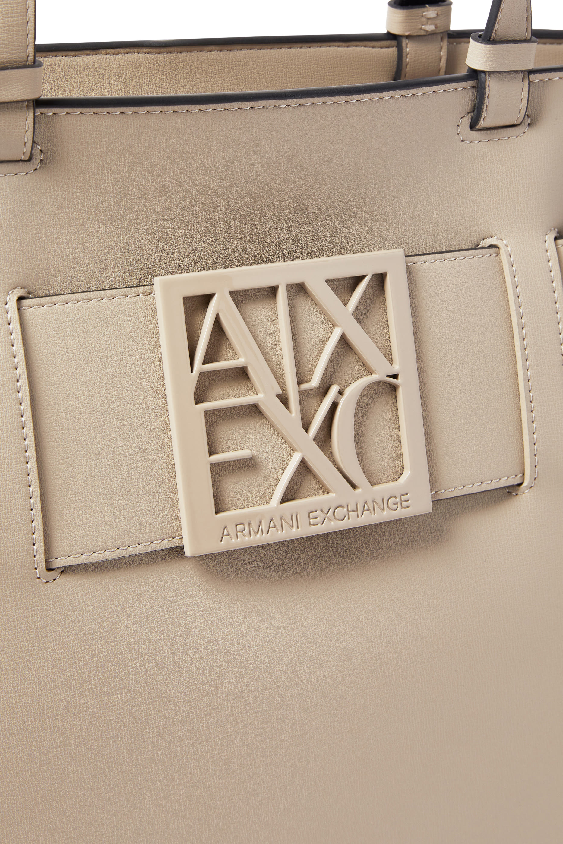 حقيبة يد سوزي بشعار الماركة