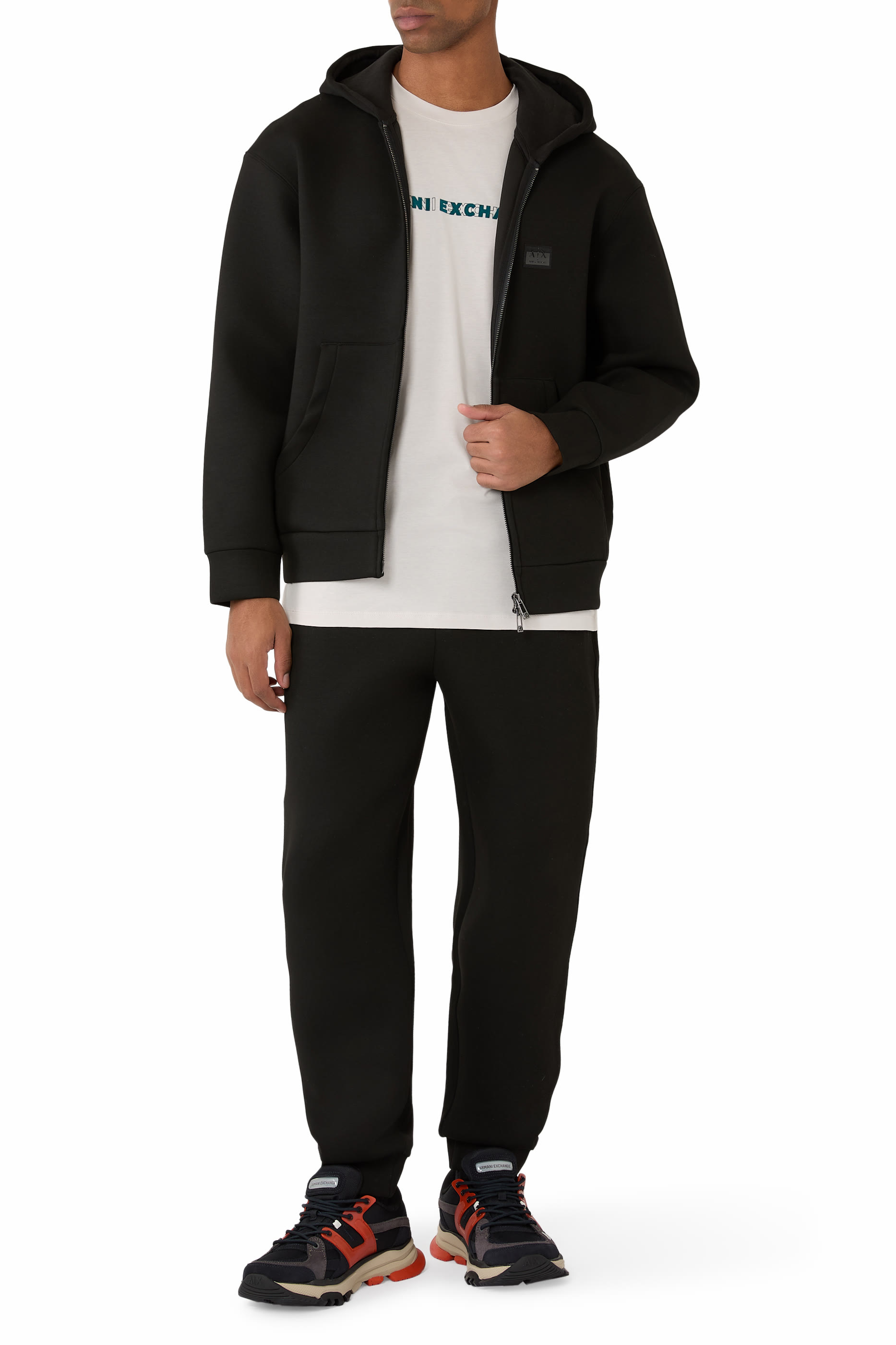 تيشيرت بشعار الماركة