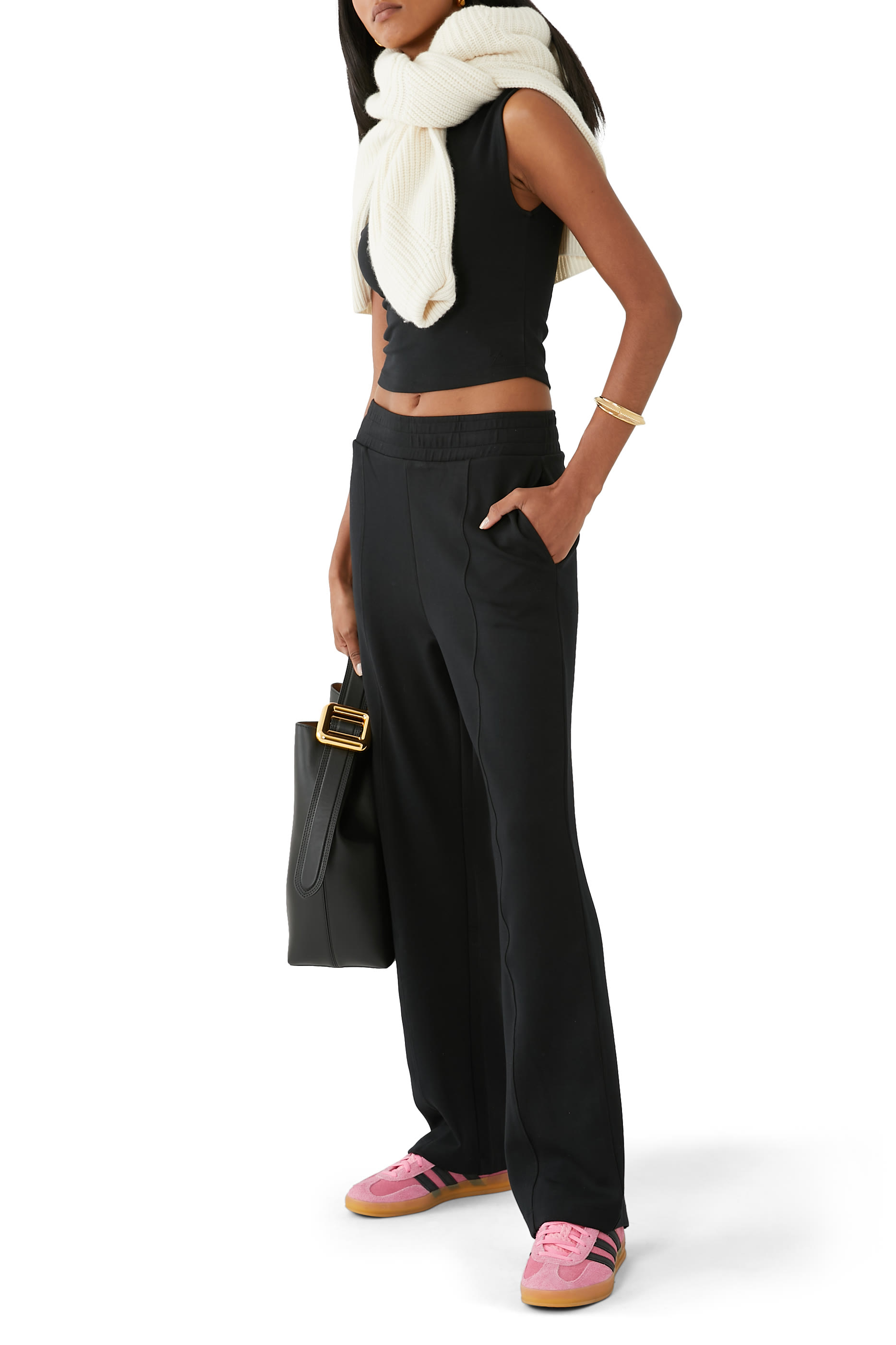 سنيكرز جازيل إندور