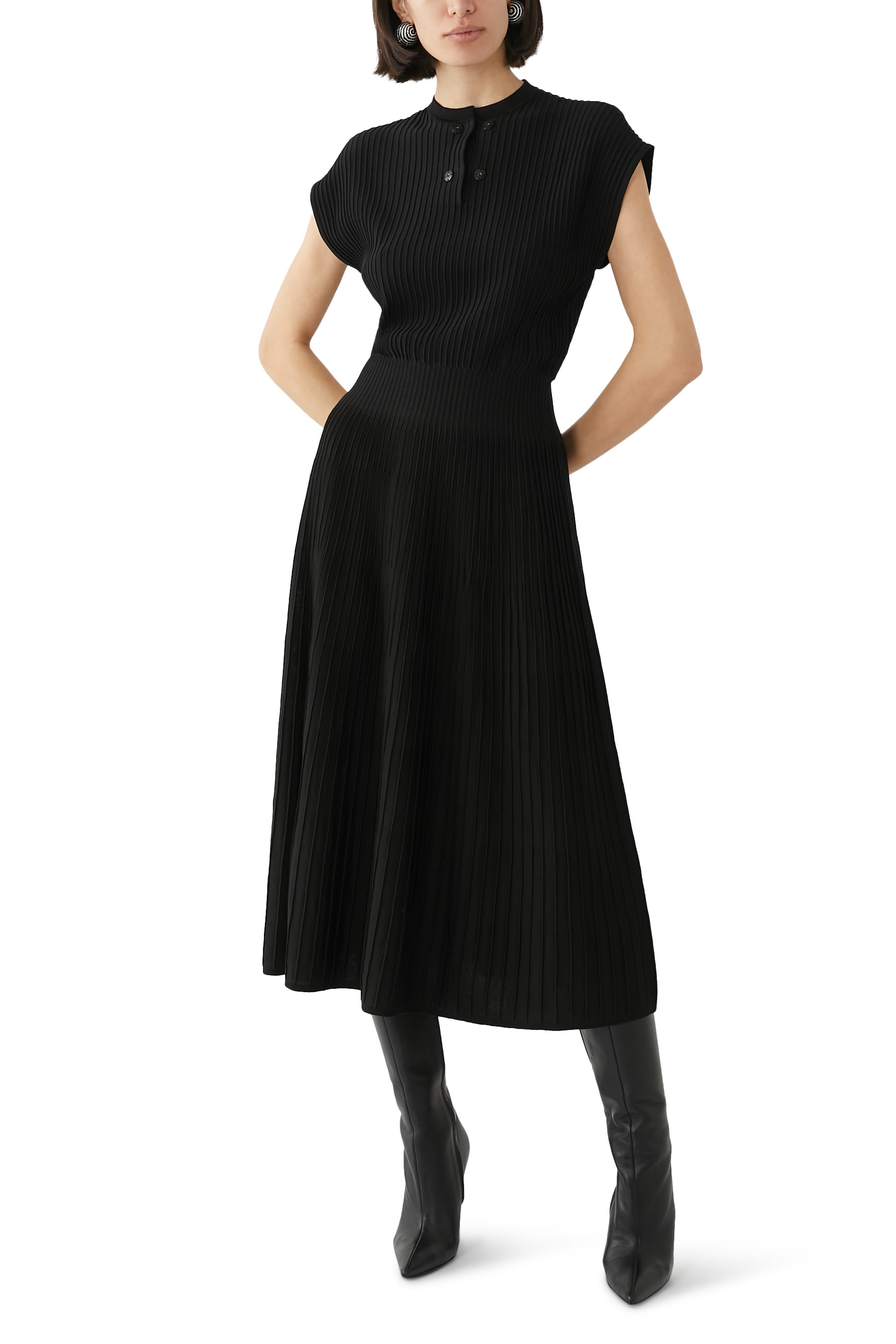 فستان أوتومان متوسط الطول مطرز بالأحجار