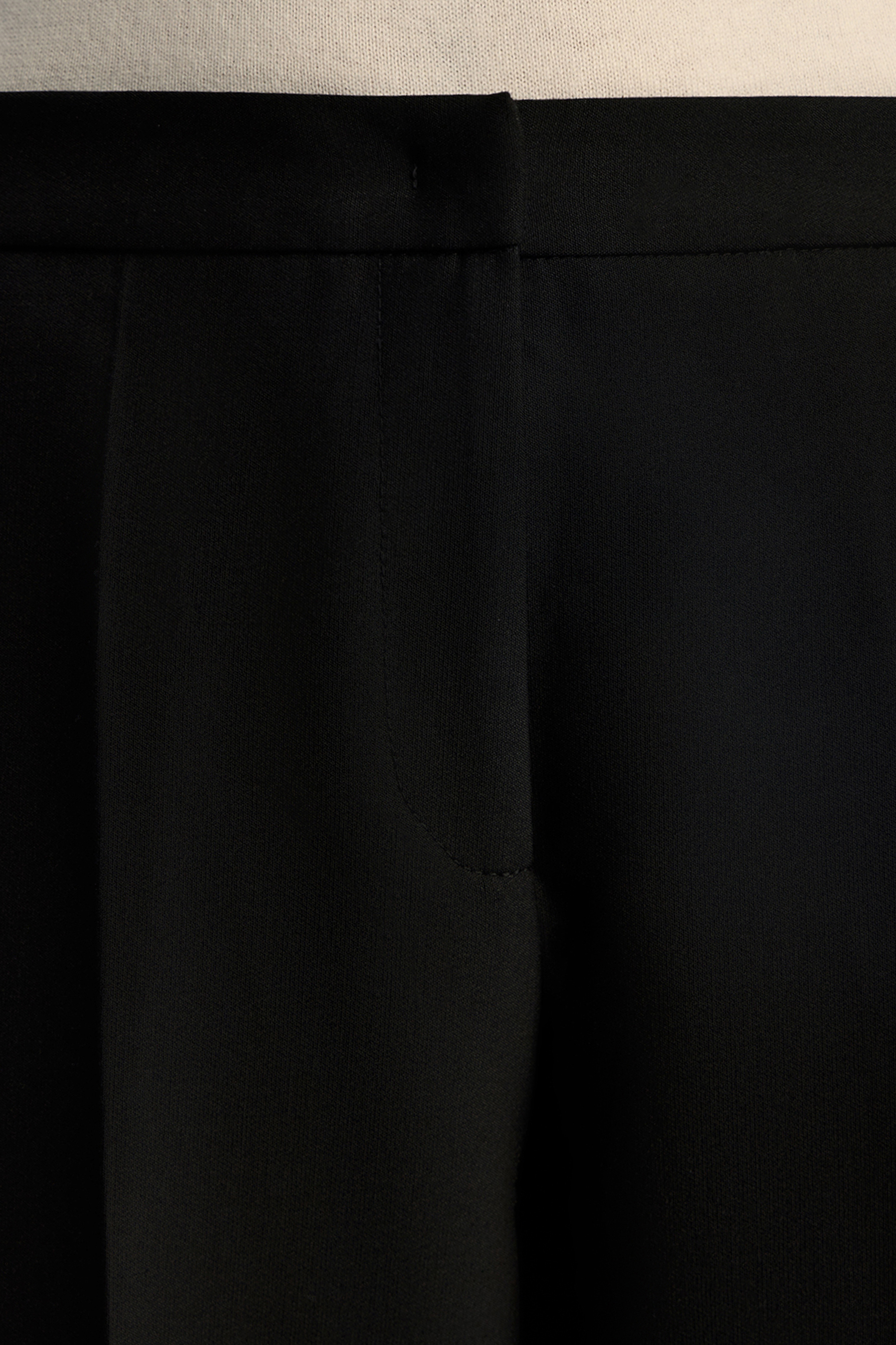 بنطال بسحابات