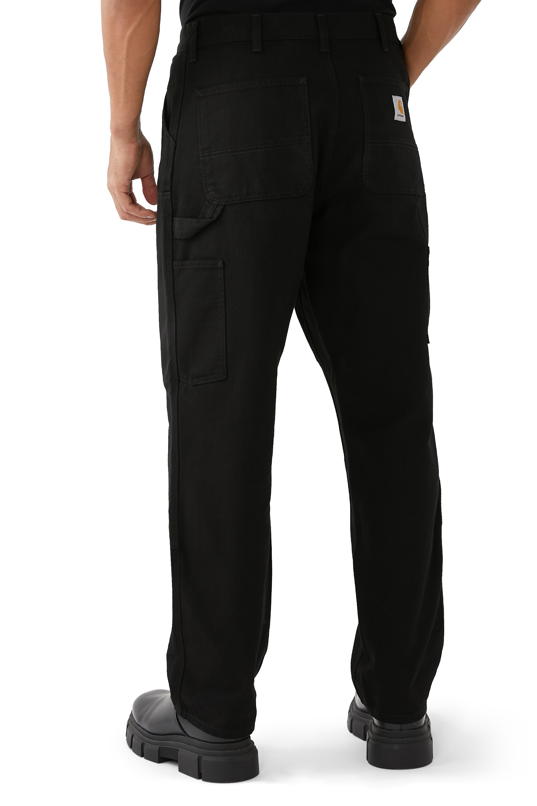 بنطال بطبقة إضافية على الركبة