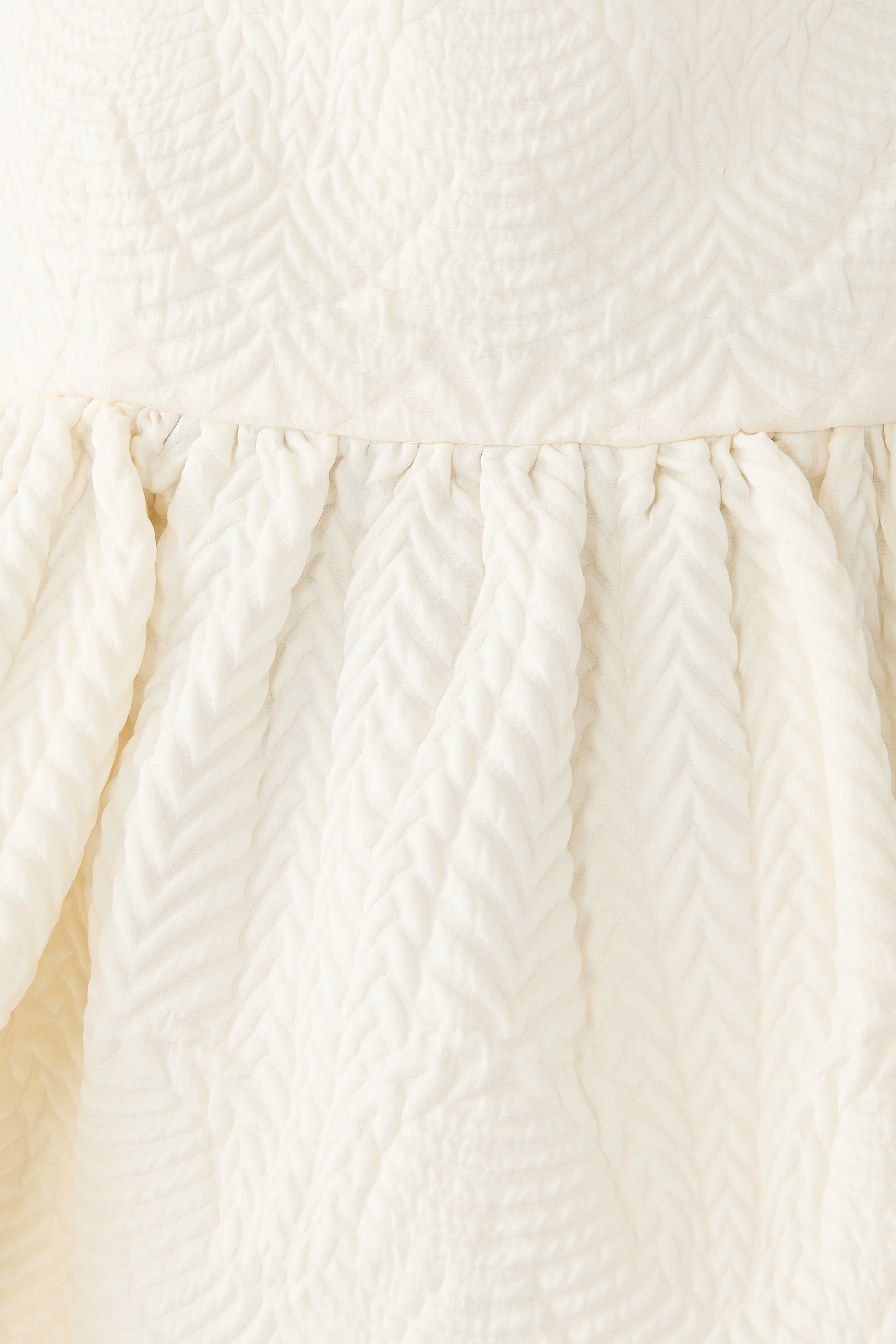 بلوزة رولف جاكار