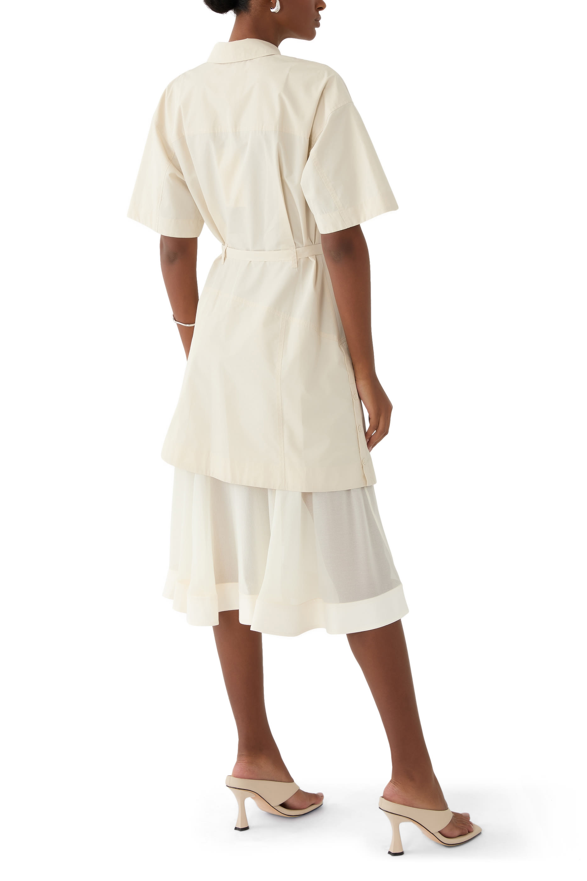 فستان بتصميم قميص بدانتيل وحافة انسيابية