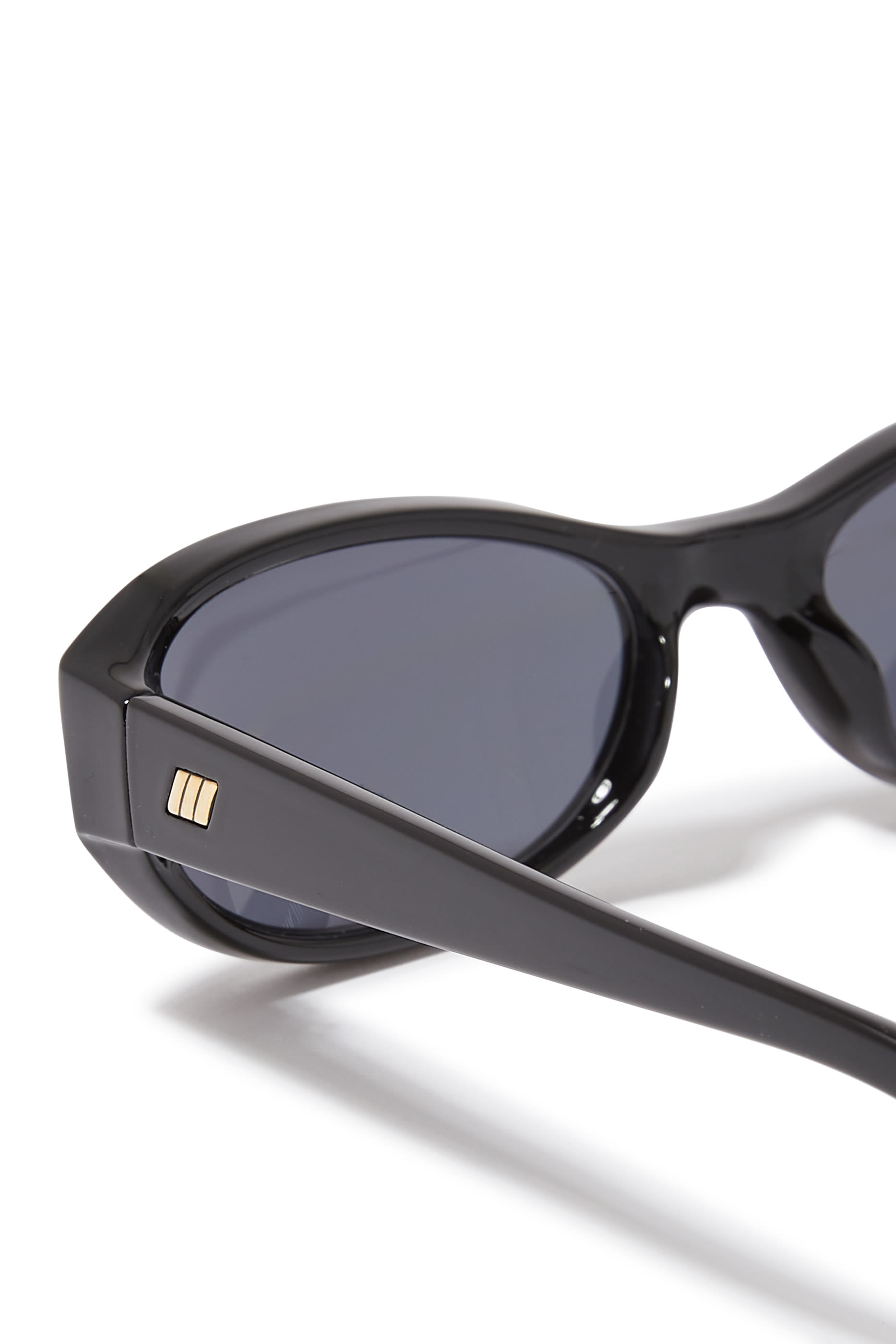 نظارة شمسية دونت تشا