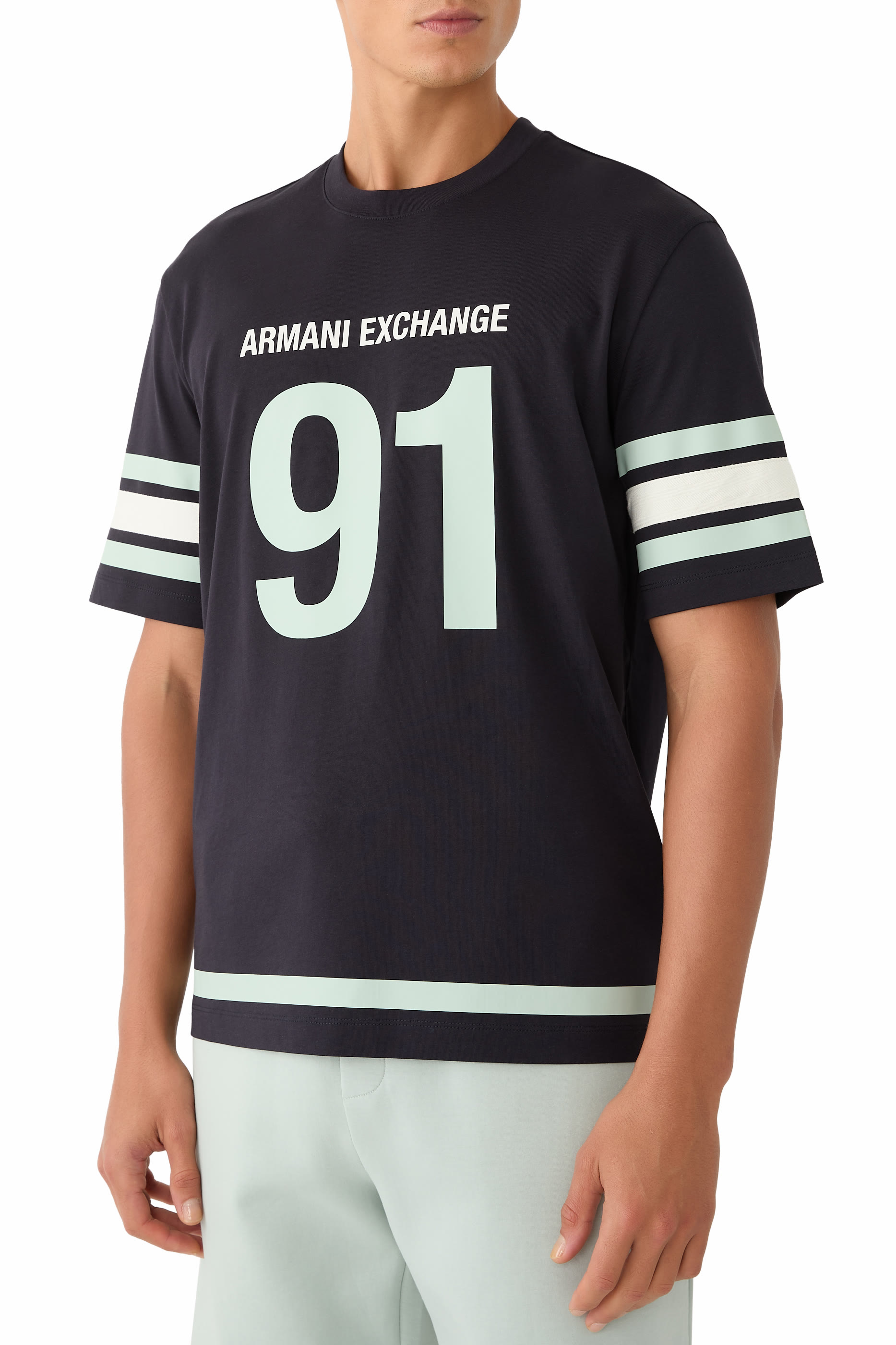 تيشيرت مارينا 91 بأكمام قصيرة وشعار الماركة