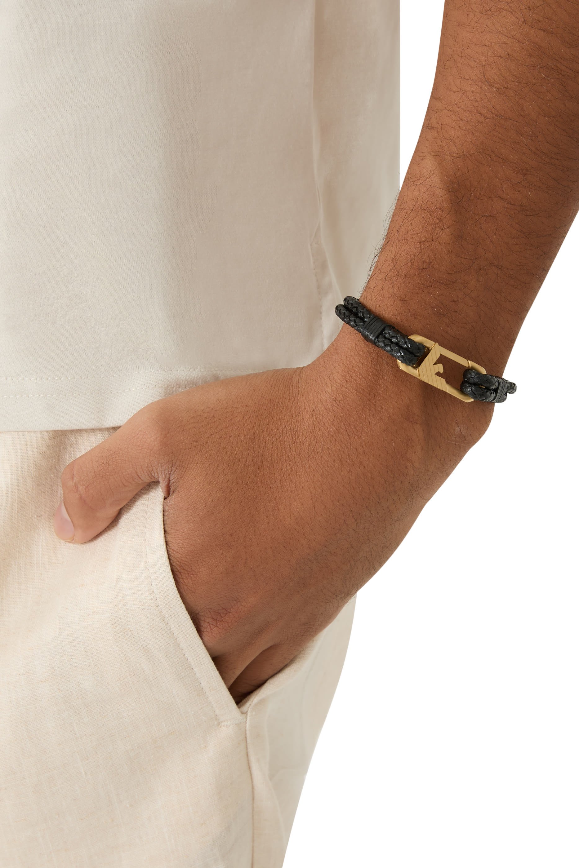 سوار آي دي جلد